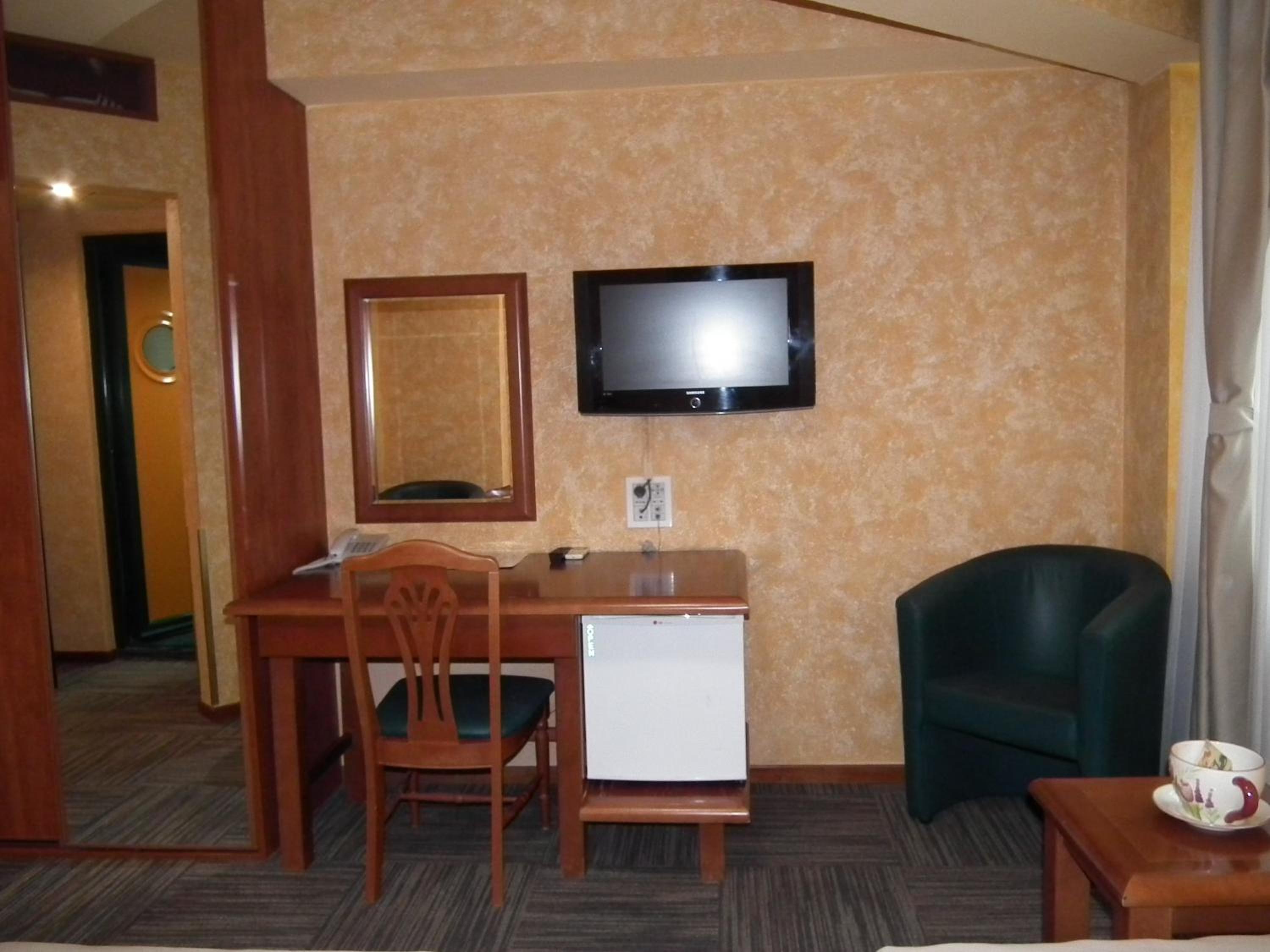 Standard Twin/Double Room