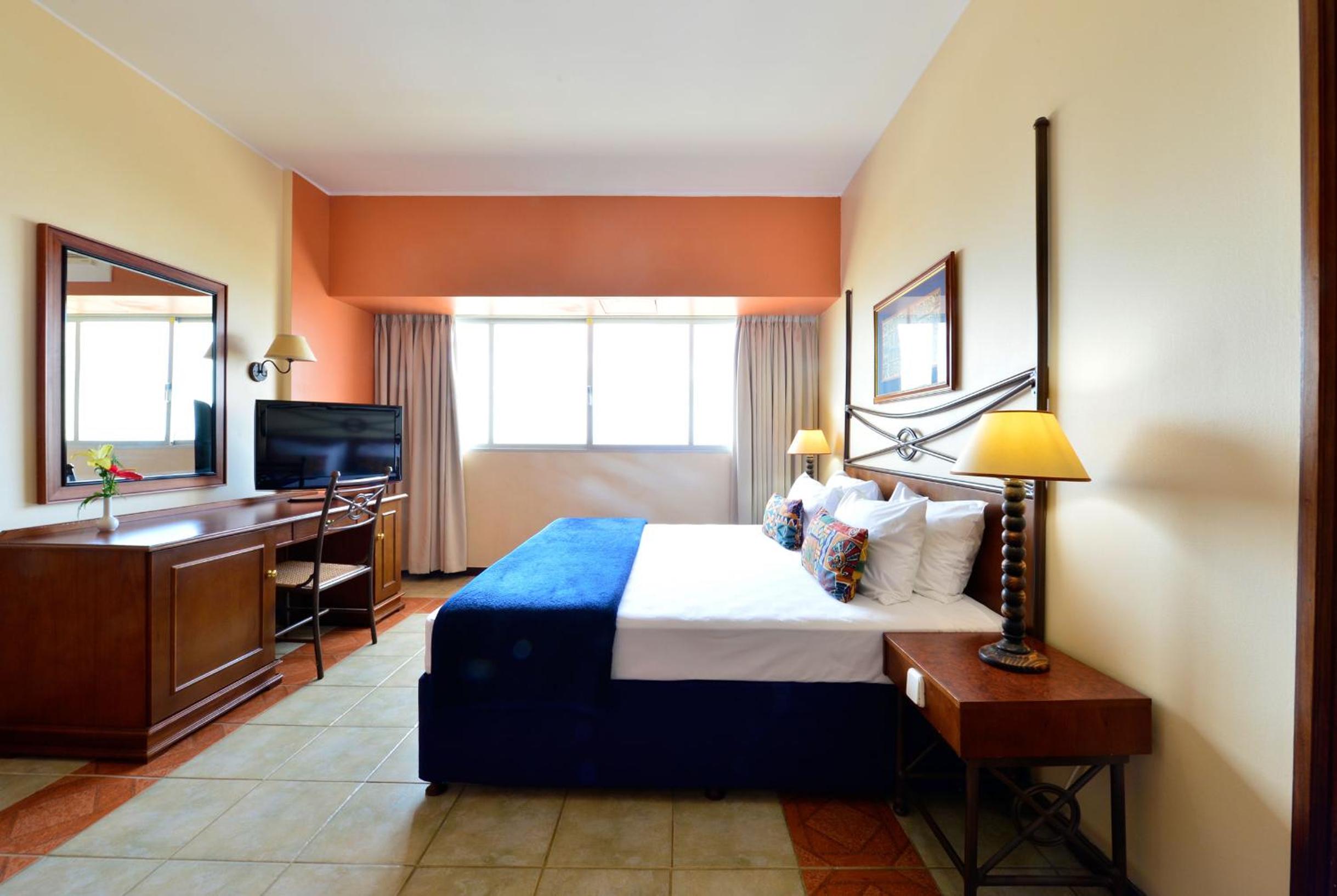 Executive Family Room