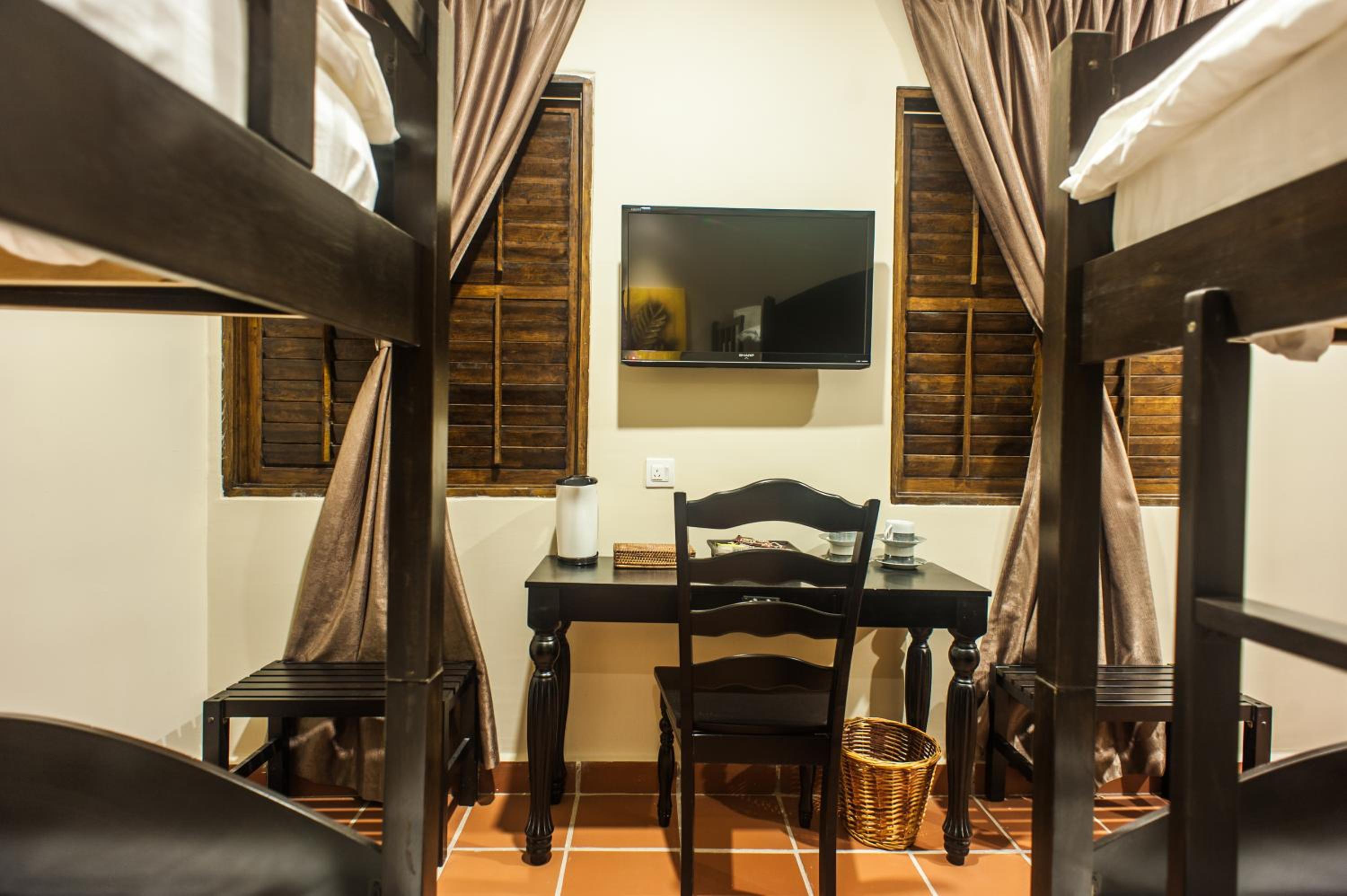 Deluxe Quadruple Room