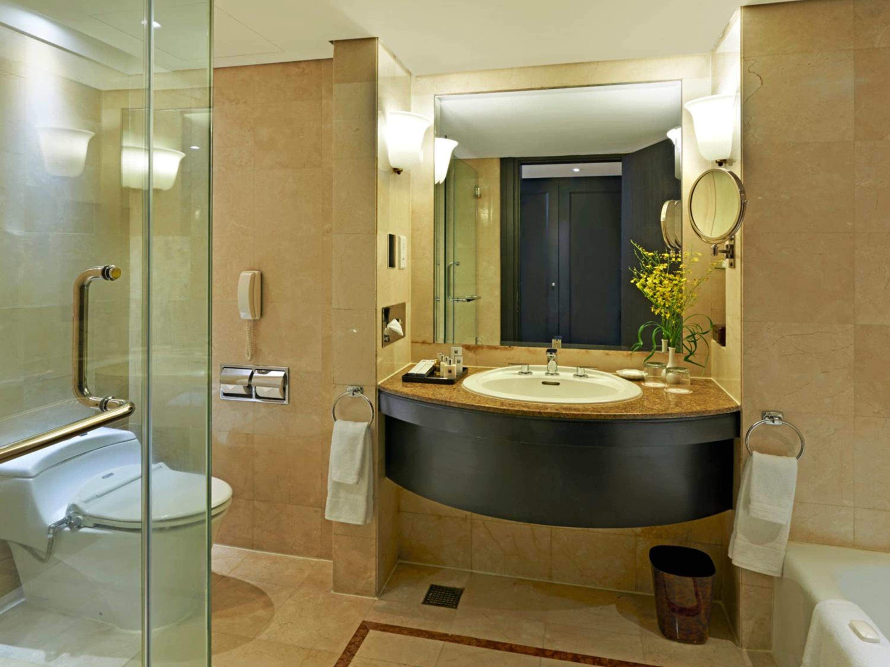 Deluxe Room with One King Bed