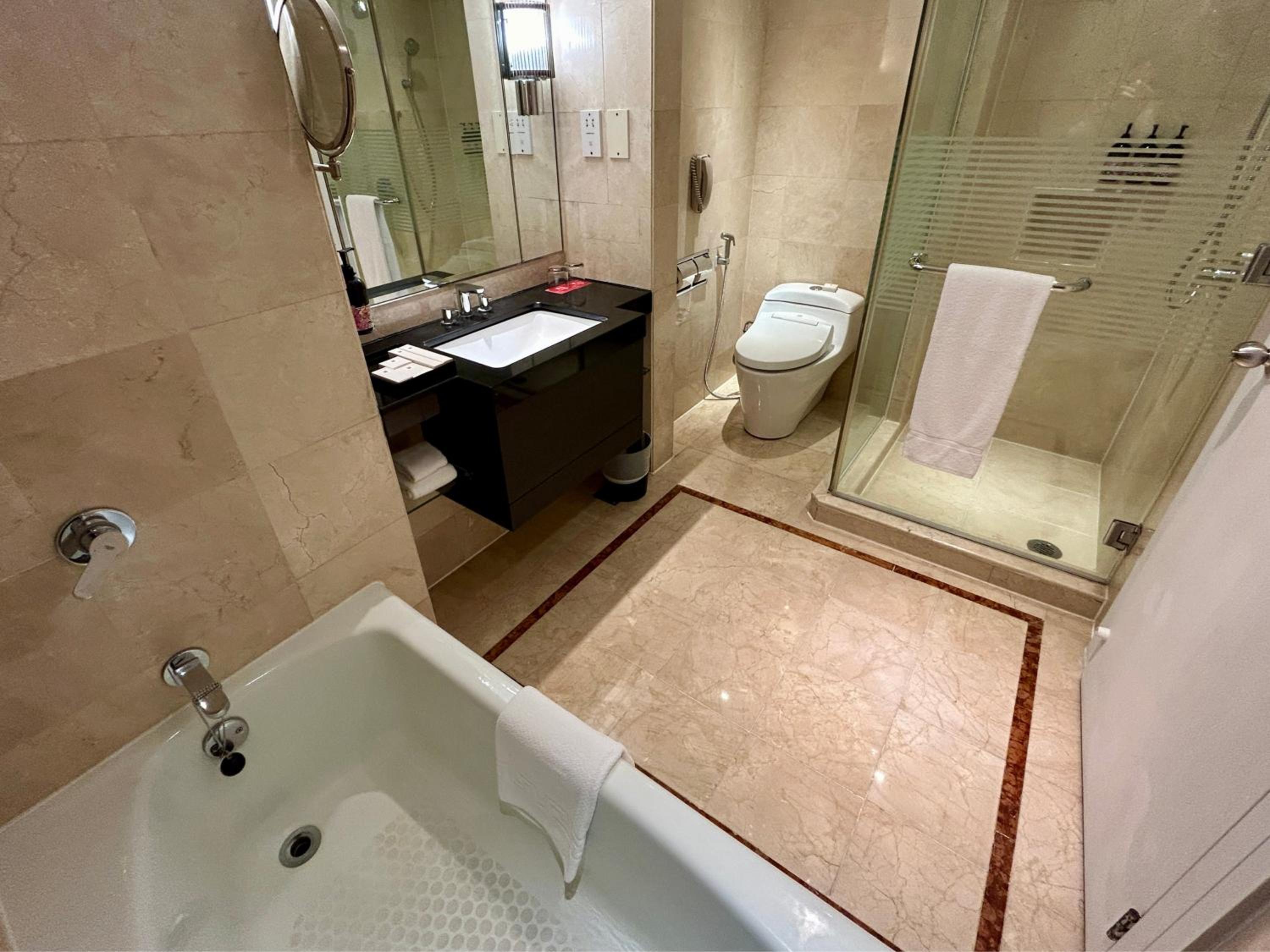 Club Room with One King Bed