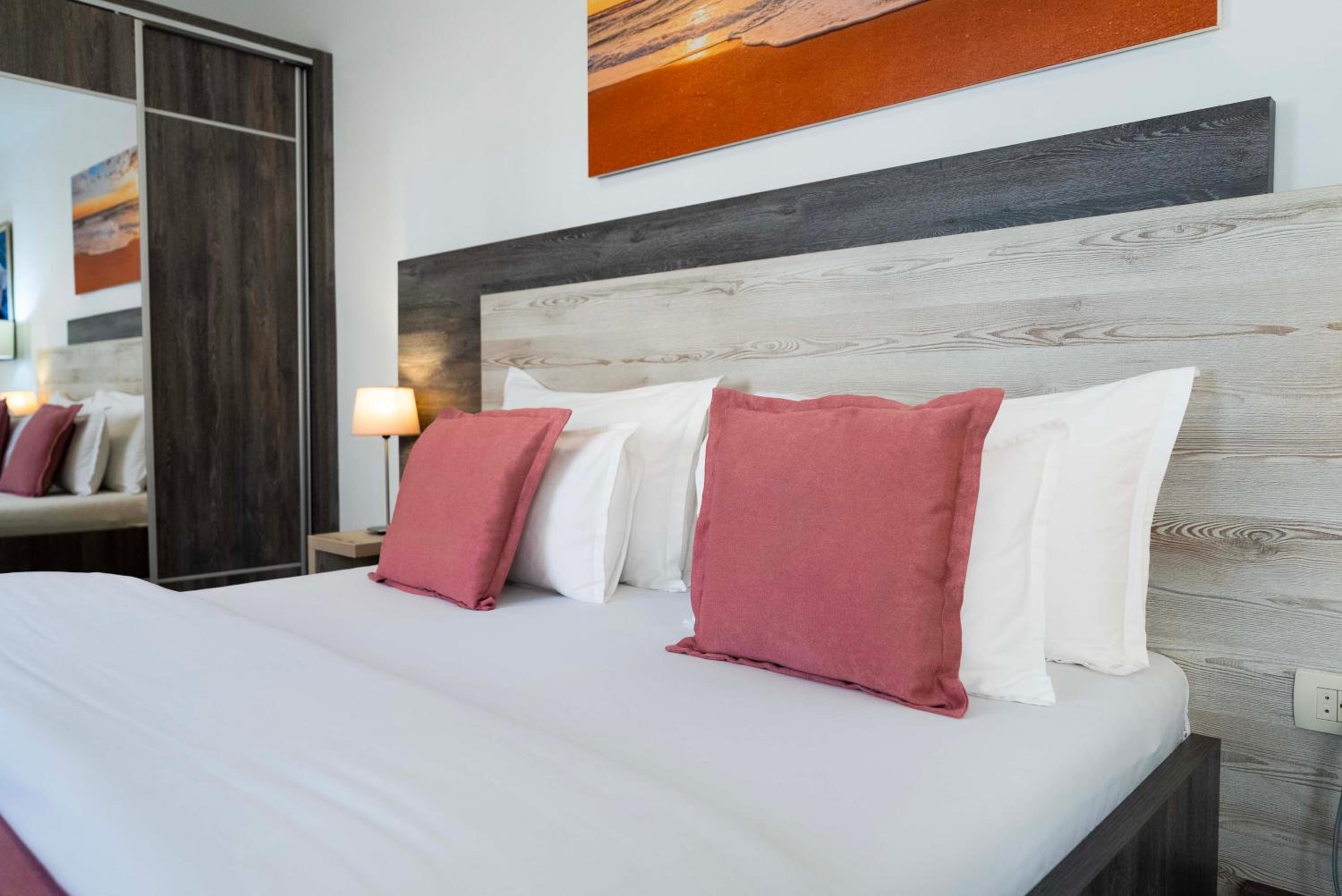 Standard Double room "Blok B" by Momentum