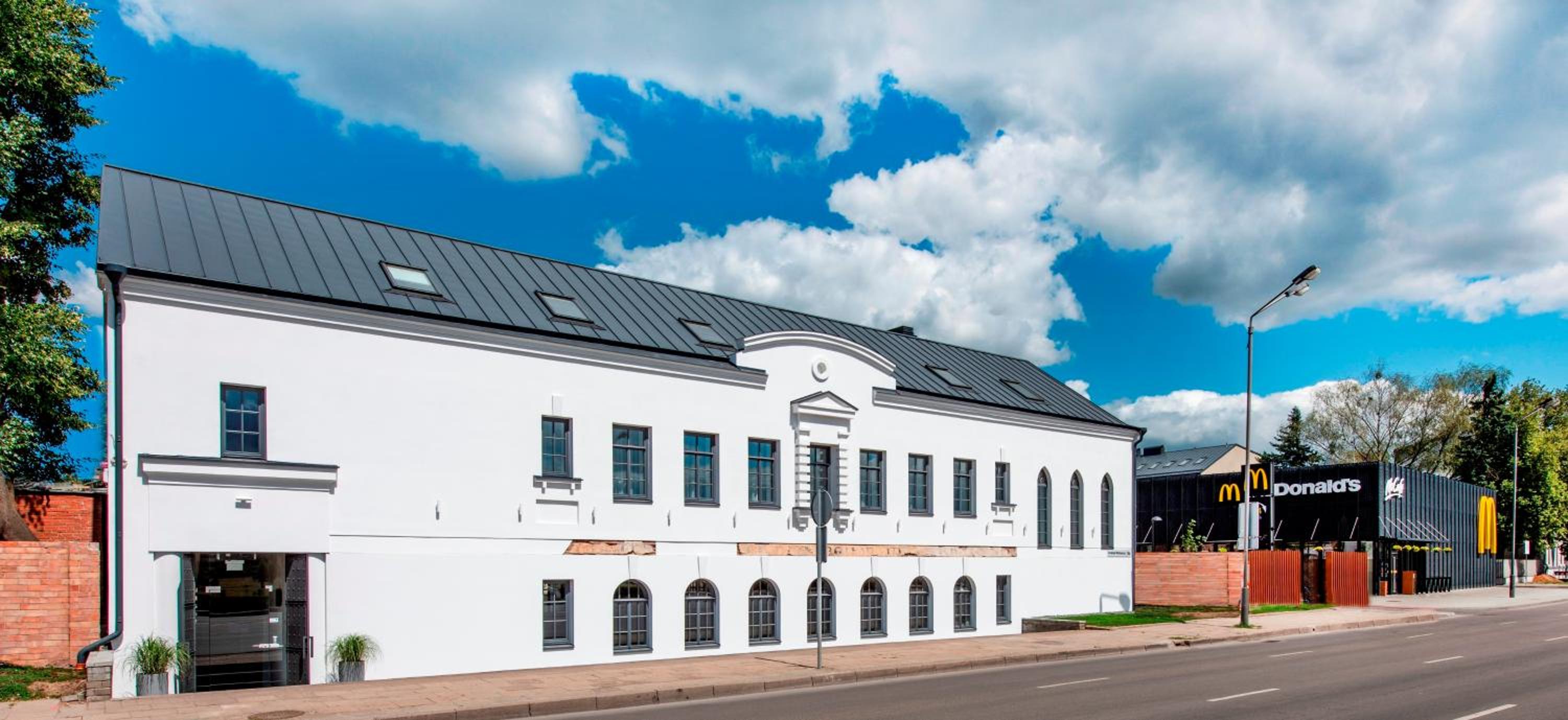 Family Studio with River View 