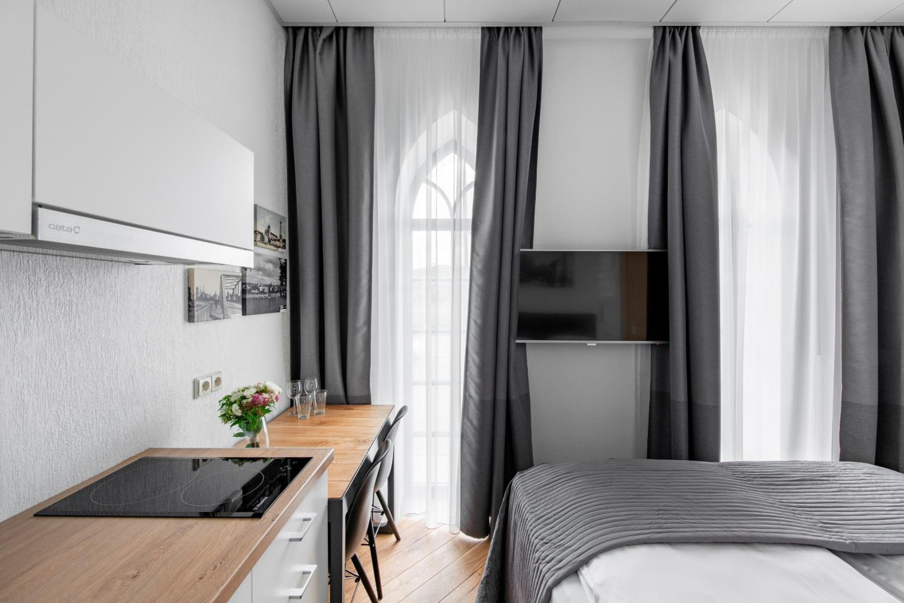 Apartment with Garden View