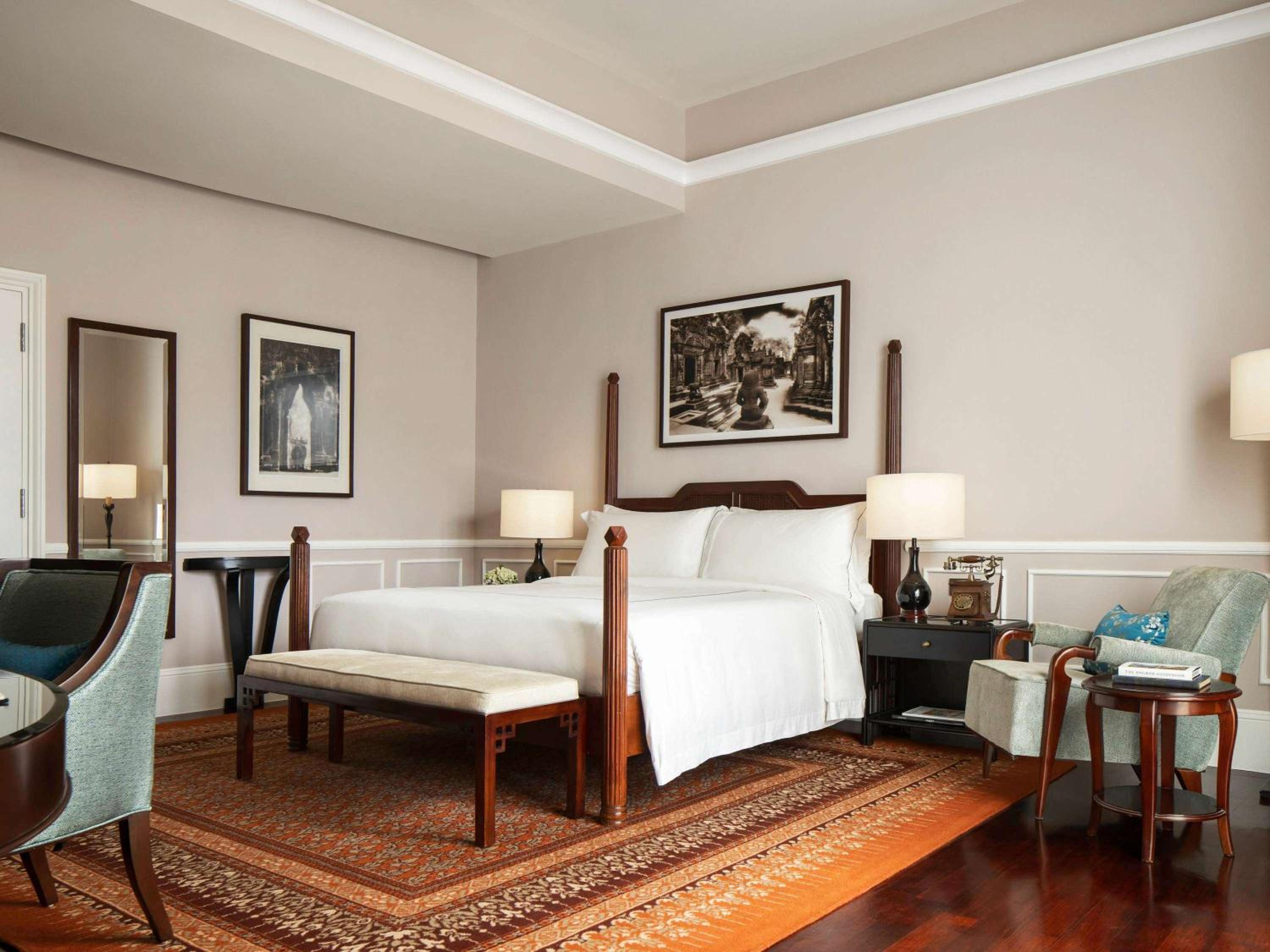 Landmark Room King Bed Garden View