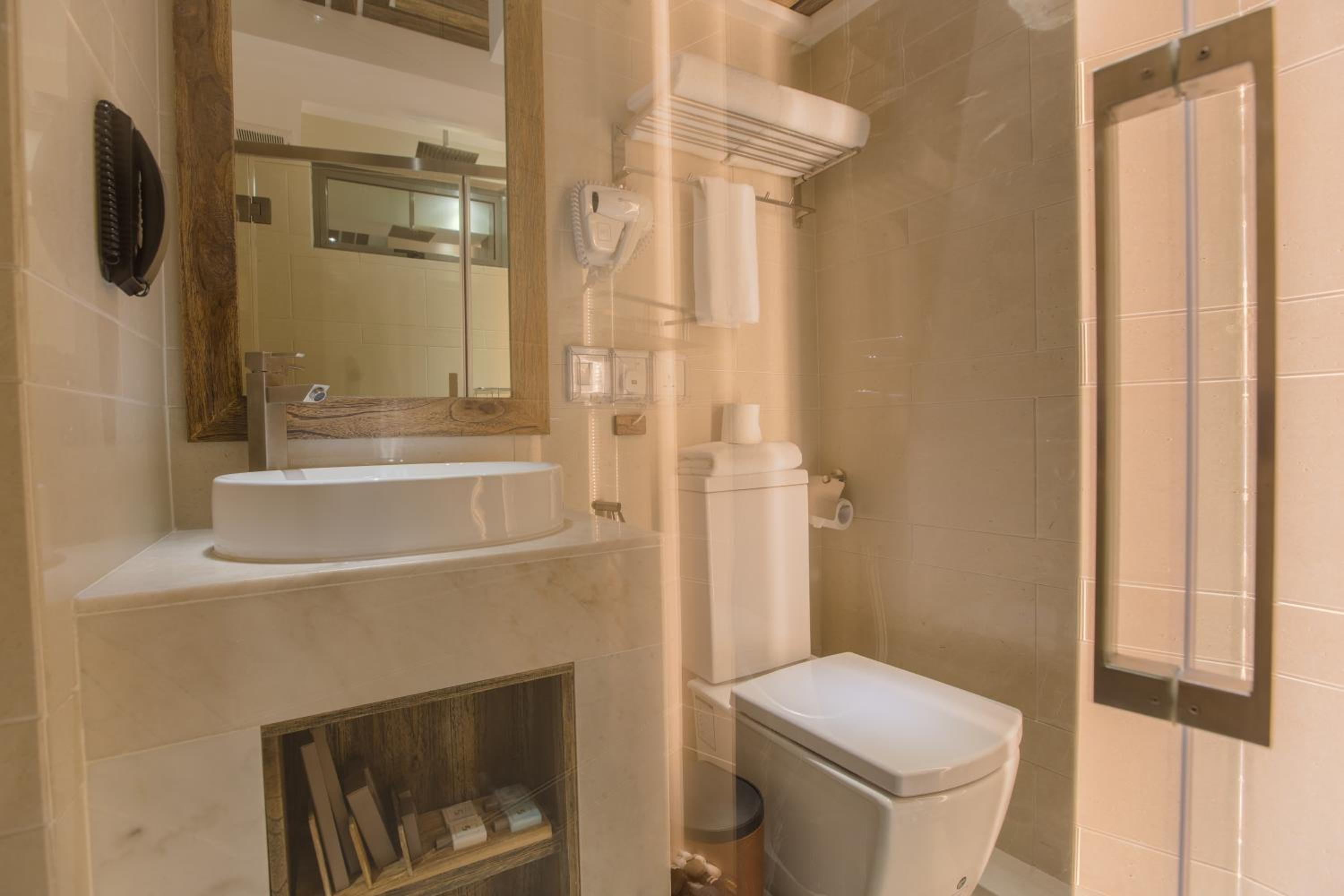 Super Deluxe Double with Ocean View and Balcony (Free Return Airport Transfer)