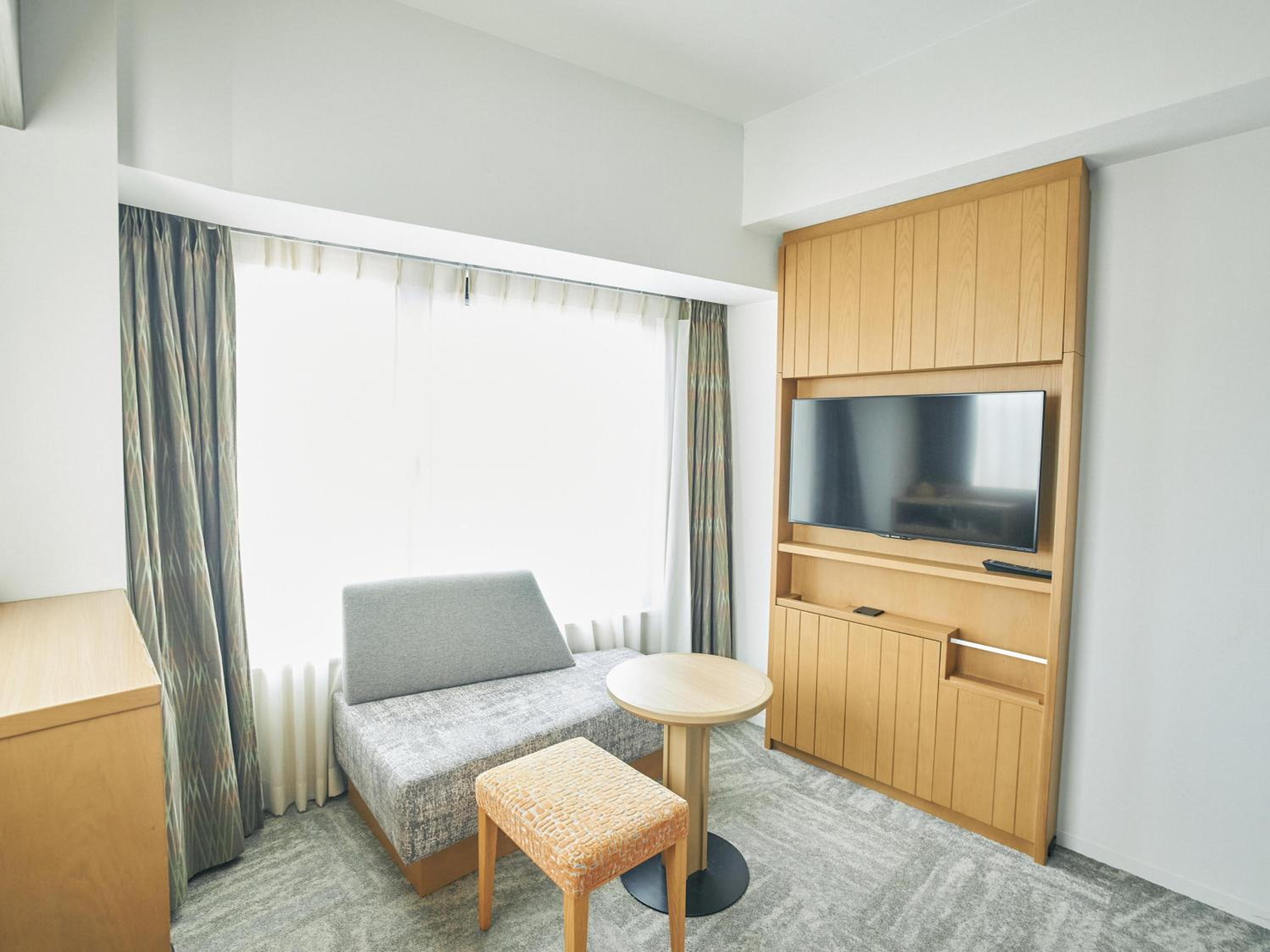 Premier Twin Room - Non-Smoking