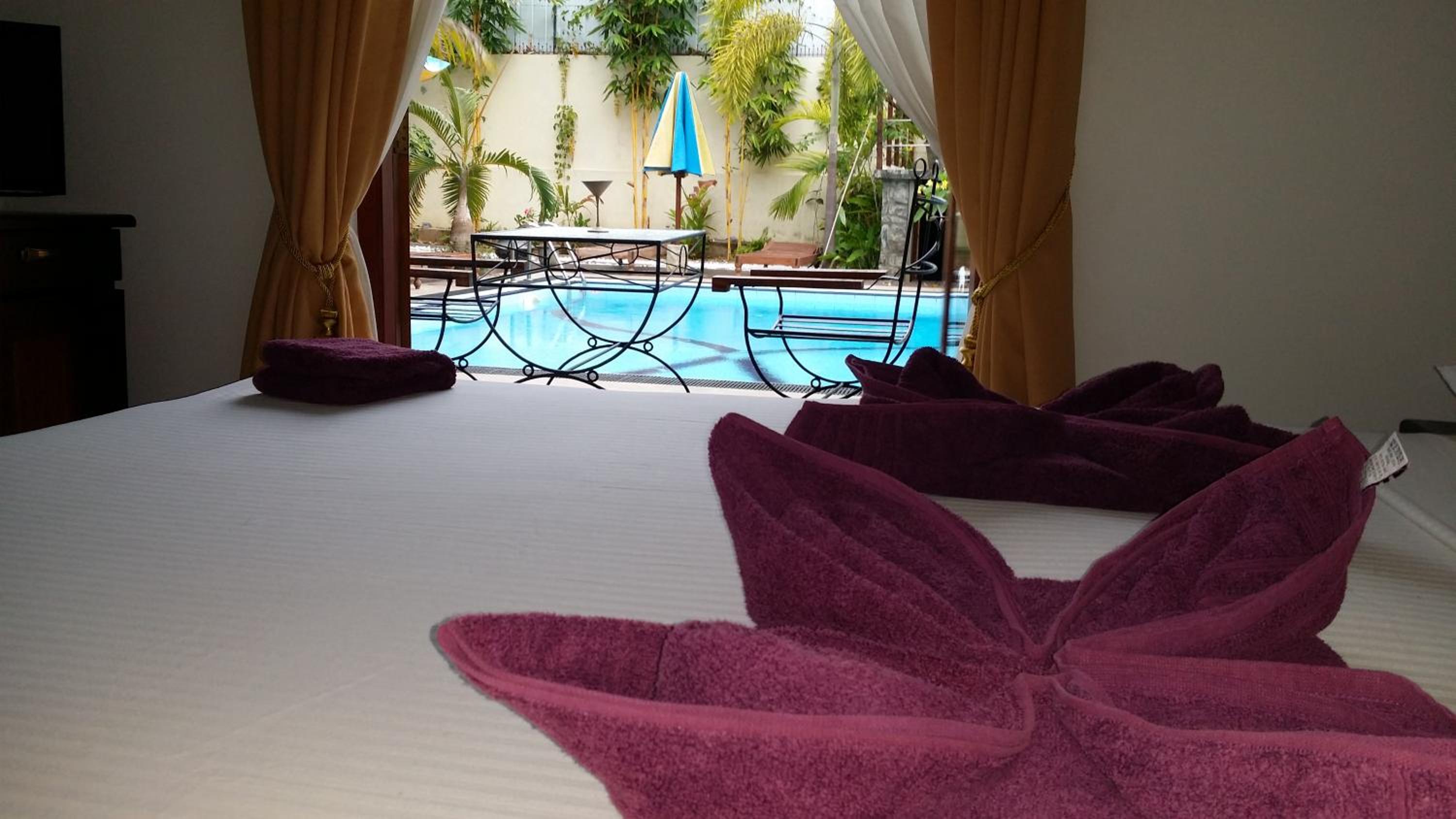 Deluxe Room with Pool View