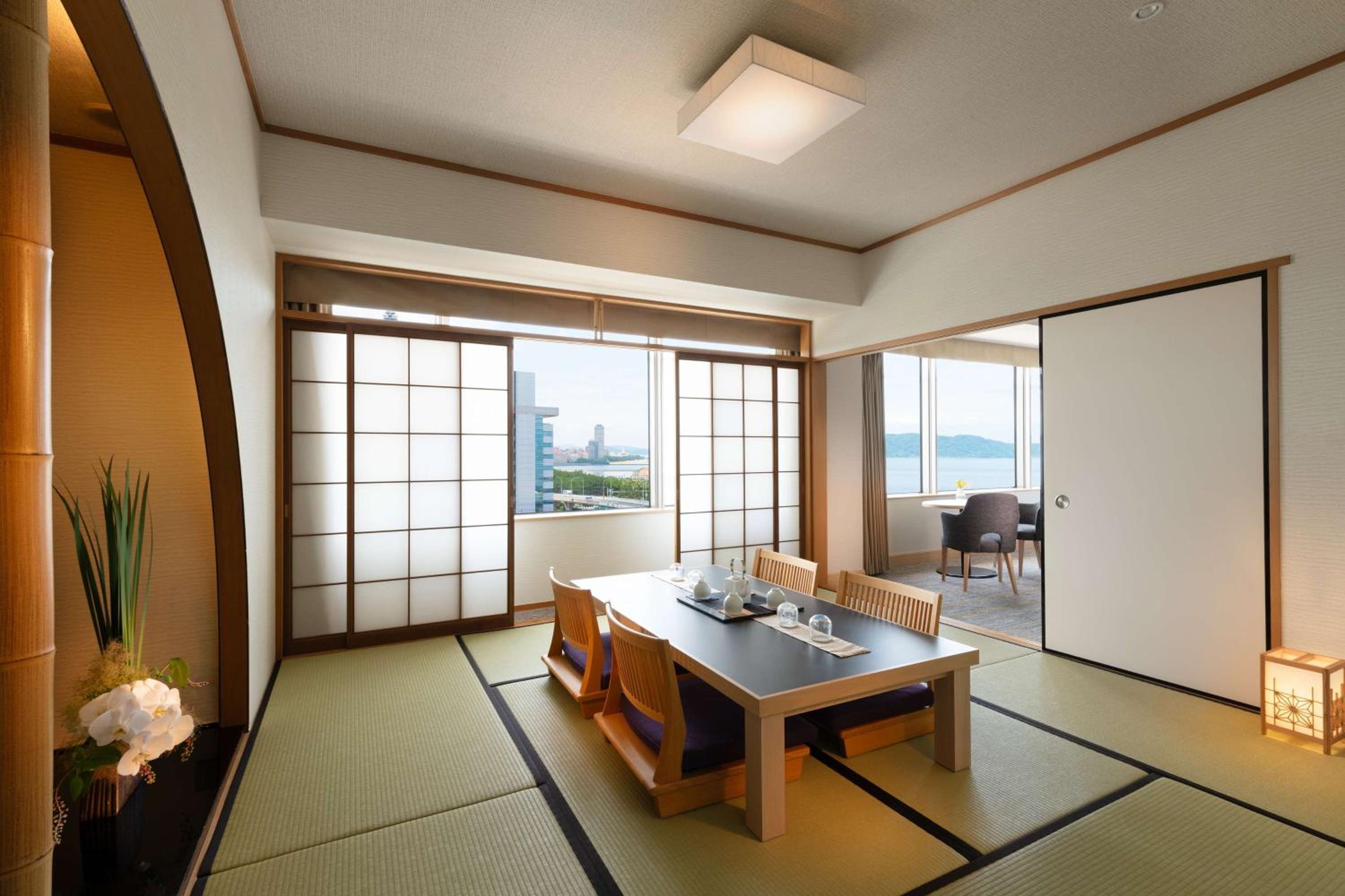 Japanese Western Suite