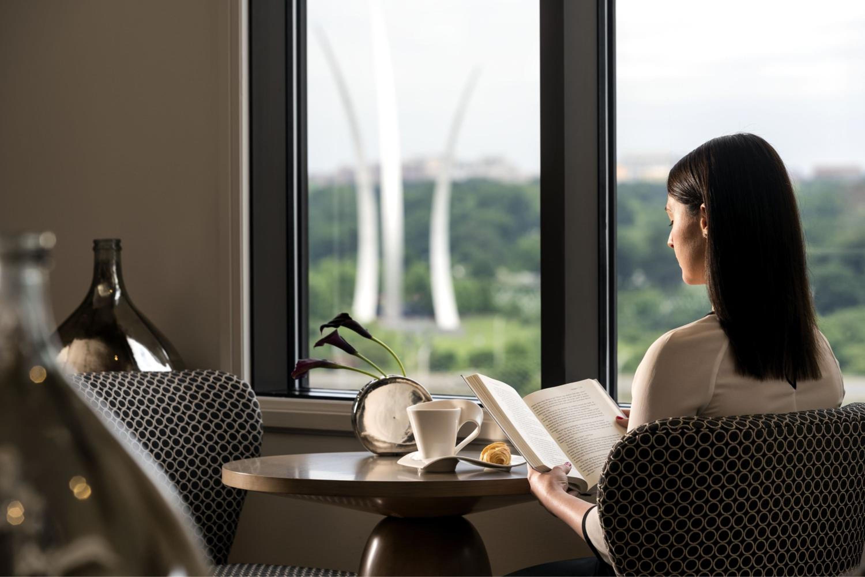 Club Level Executive One-Bedroom Suite 