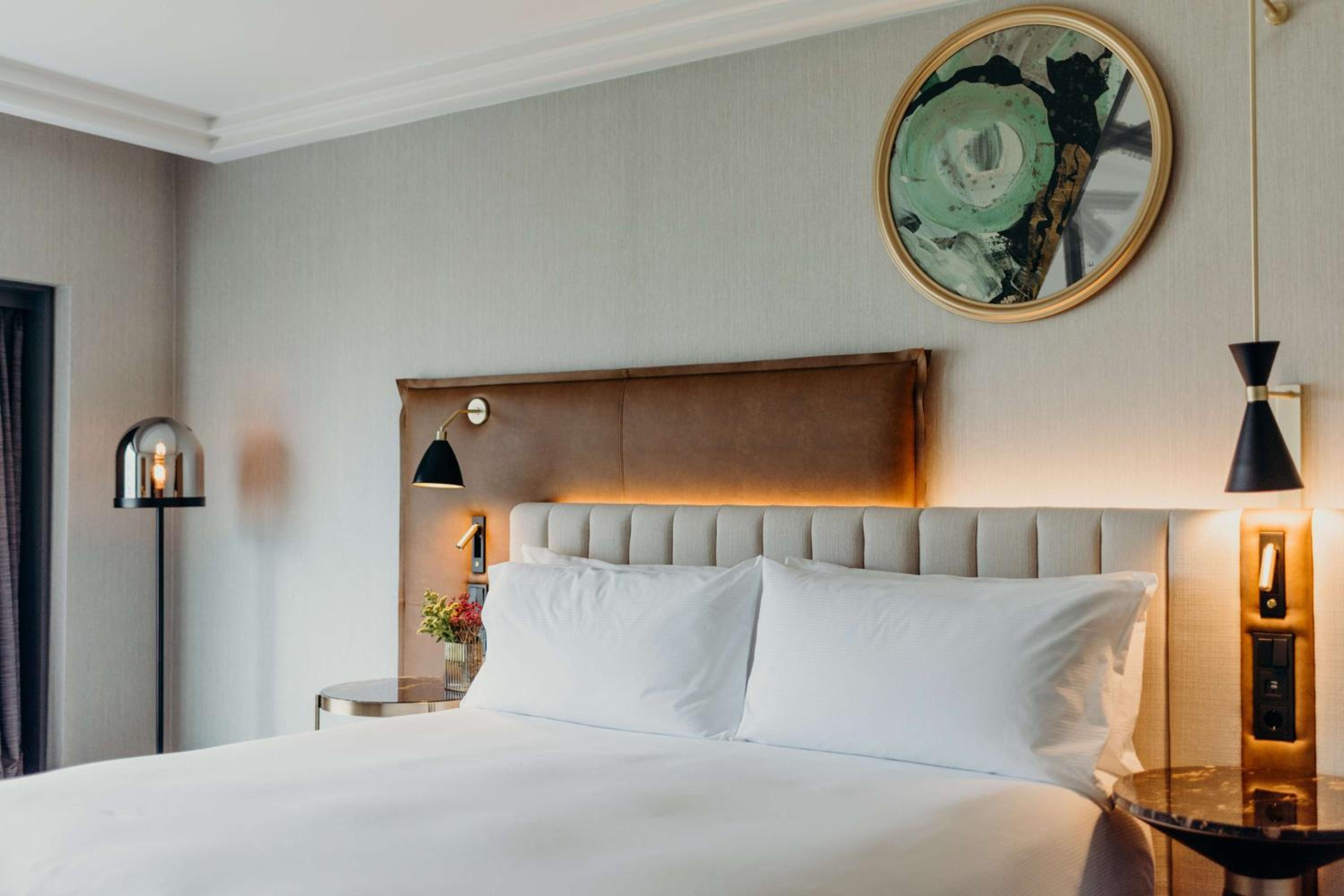 Connecting Executive Family Room