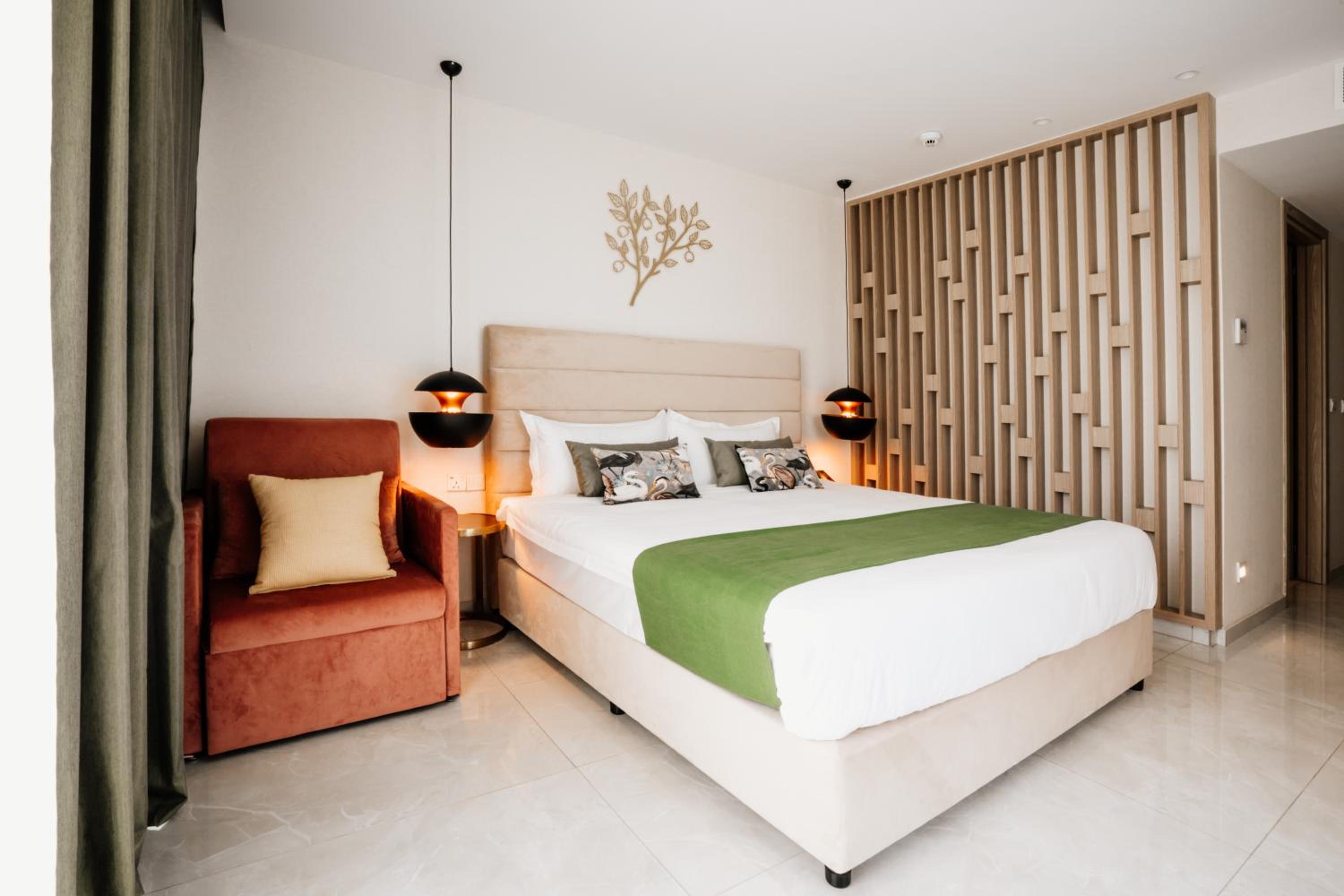 Junior Sea View Suite with Jacuzzi