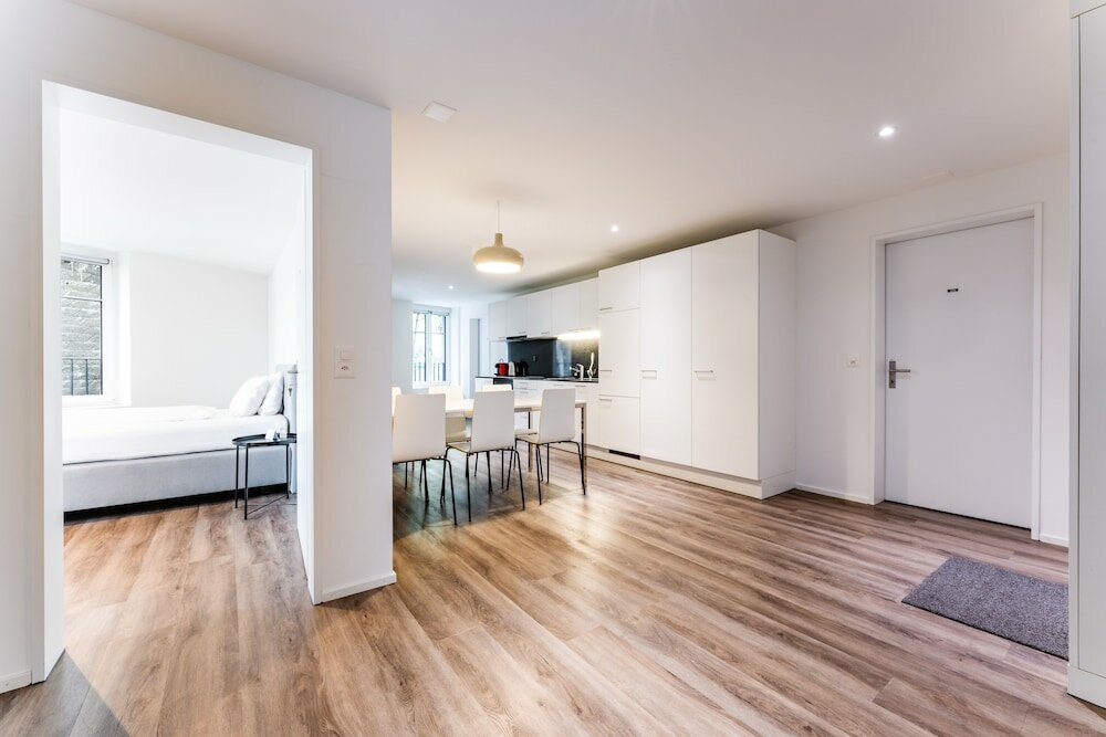 4BR Top Floor