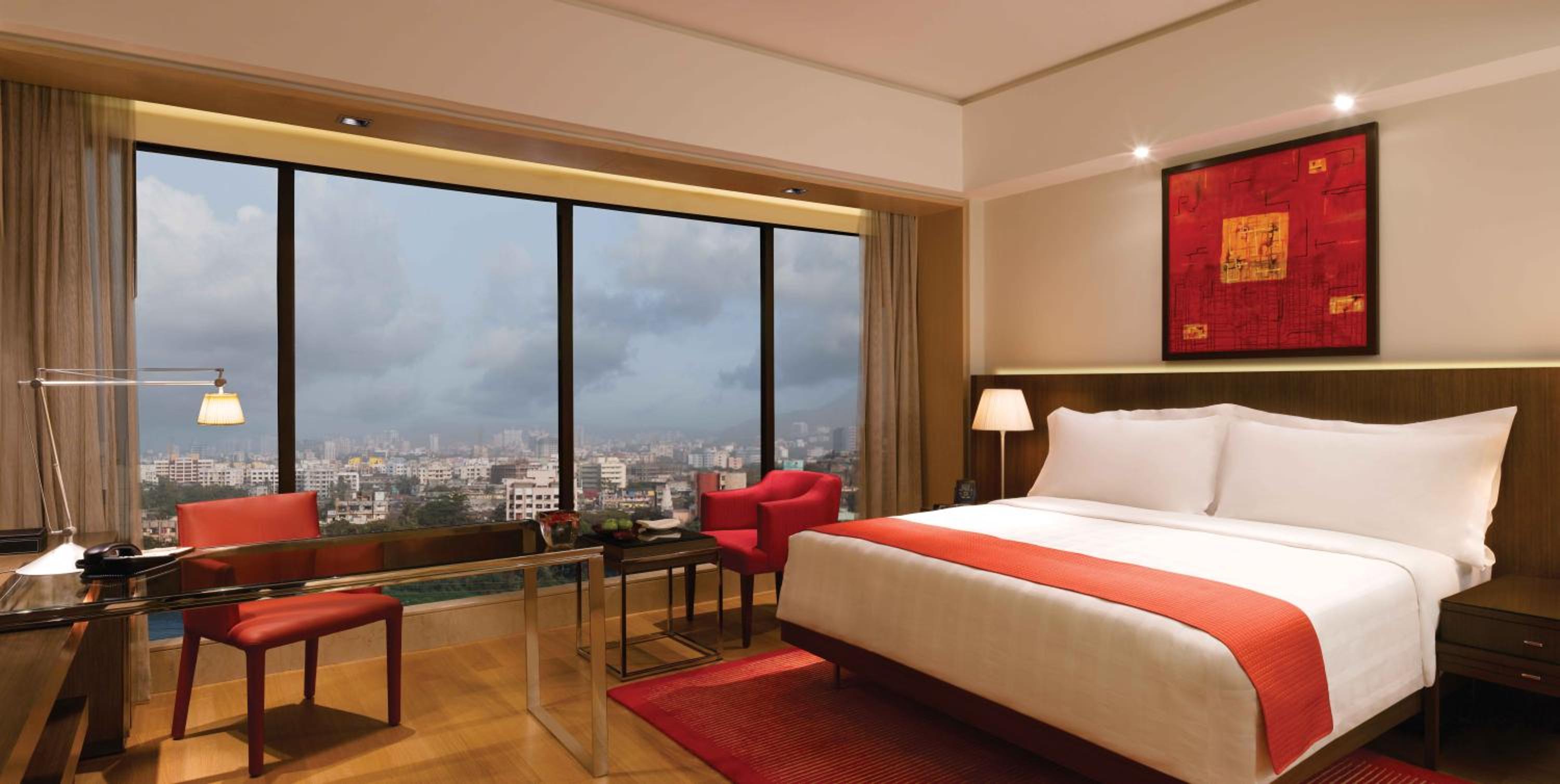 Trident Club Room King Bed With One Way Airport Transfer and Lounge Access
