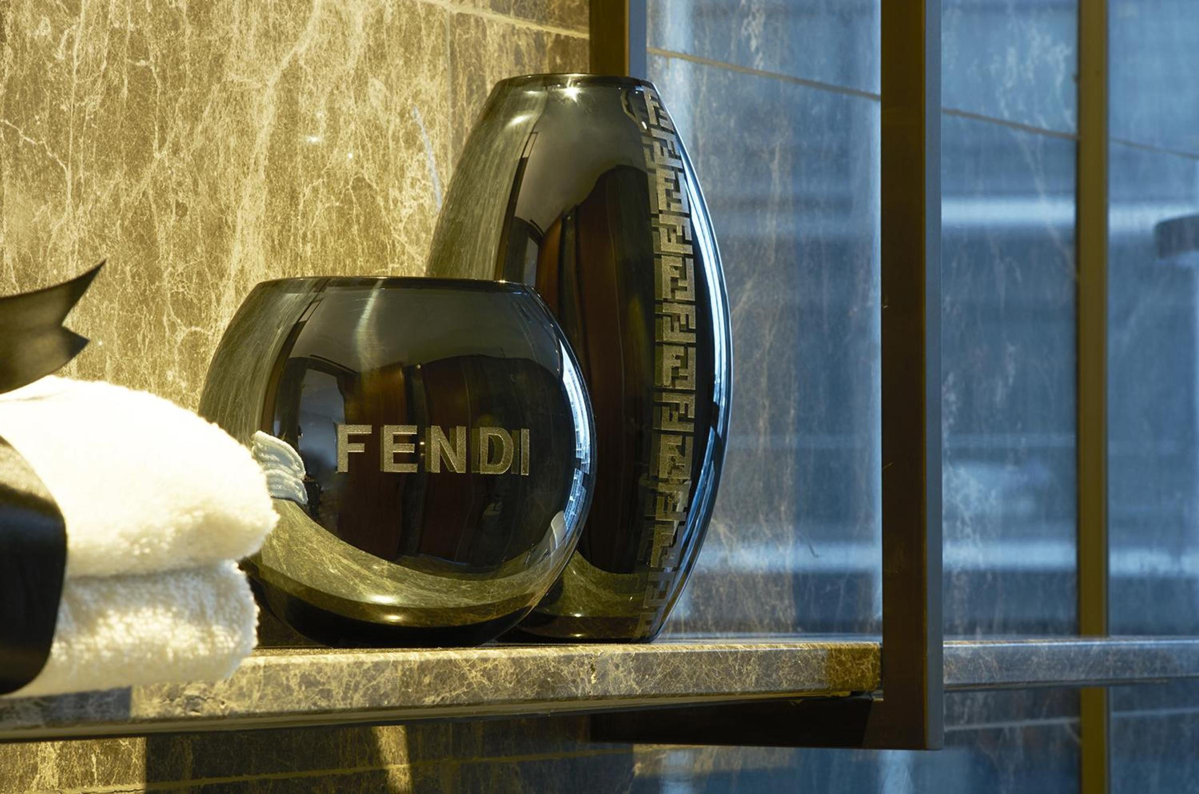 One-Bedroom Pierre Suite