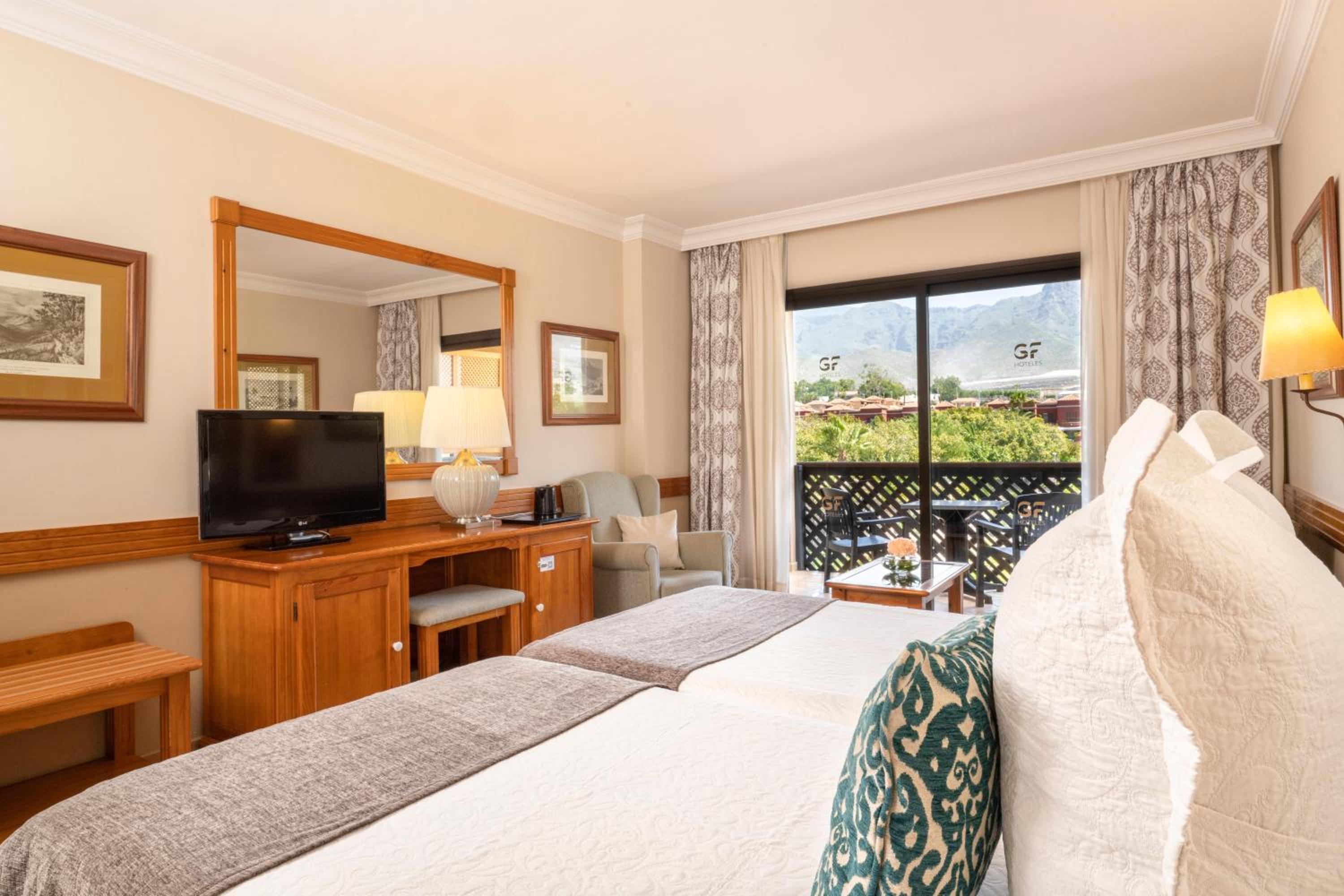 Double Room (2 Adults + 1 Child)