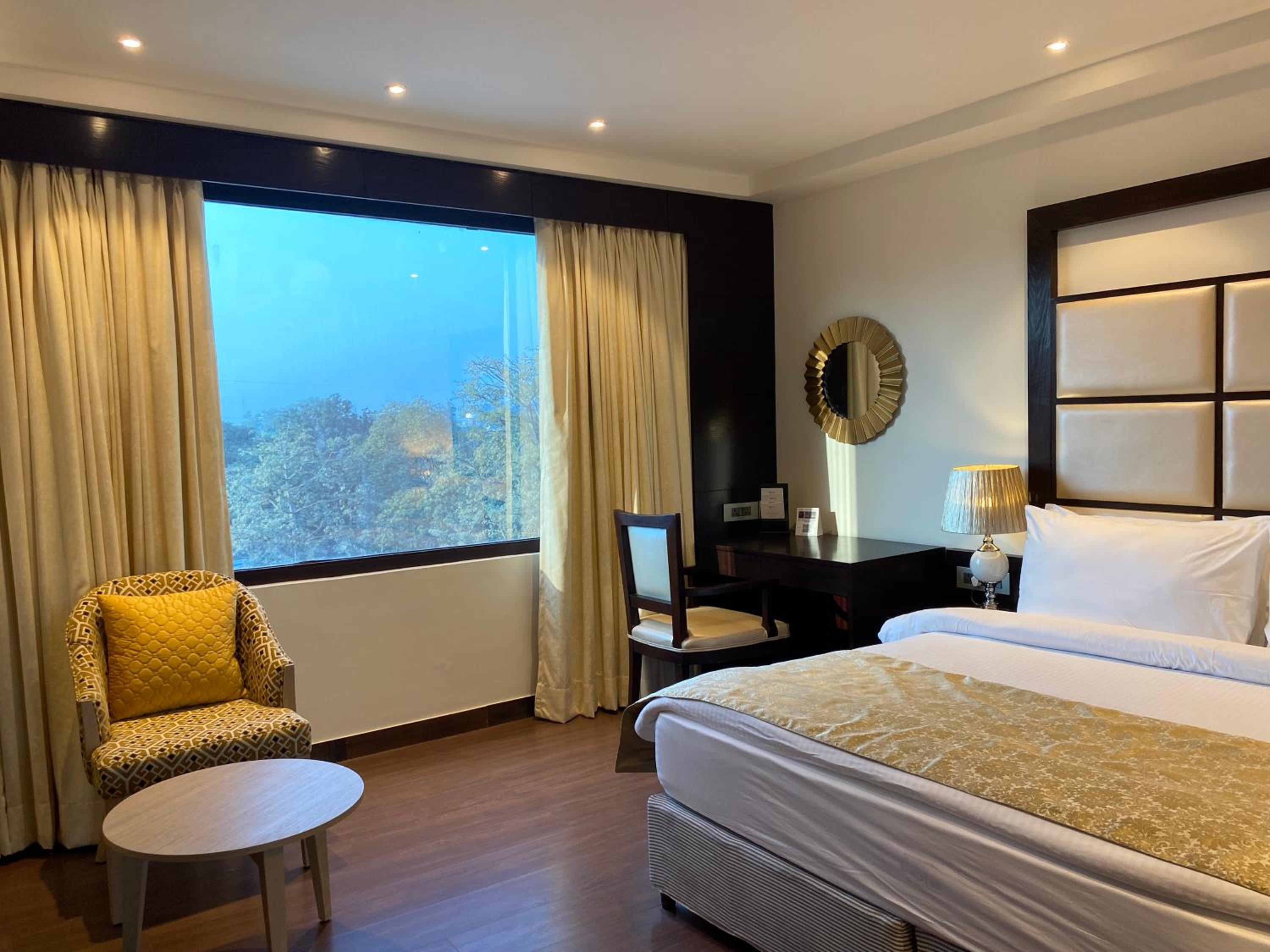 Fortune Club Room