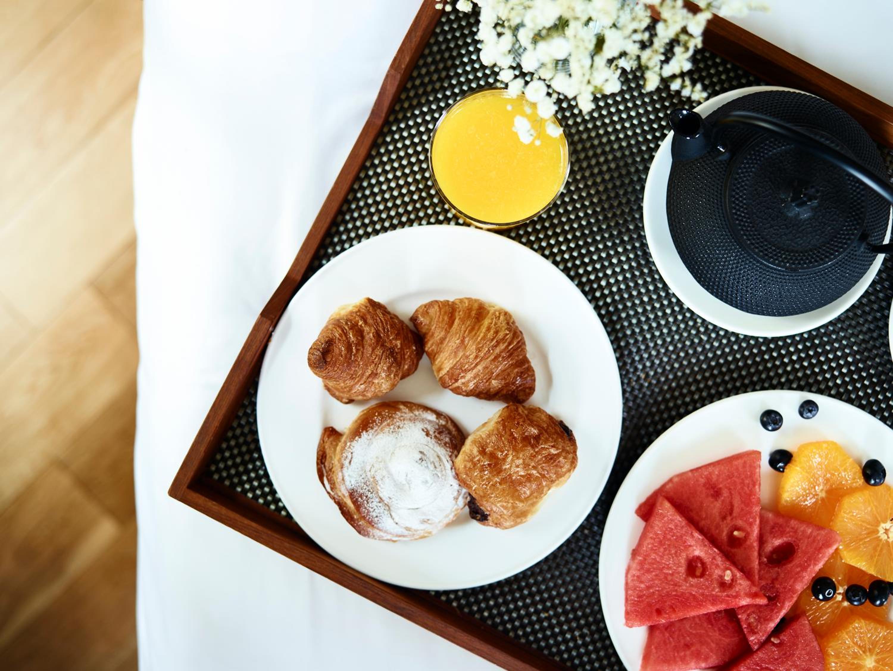 Double or Twin Room (1-2 Adults)