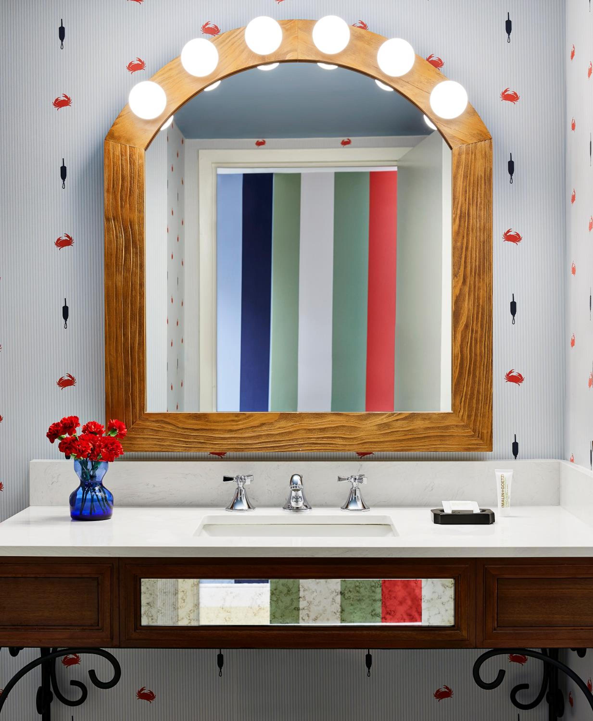 Graduate Room with Murphy Bed