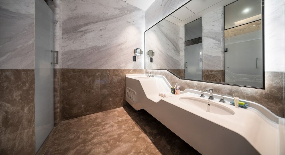 Family Suite, 2 Bedrooms, River View