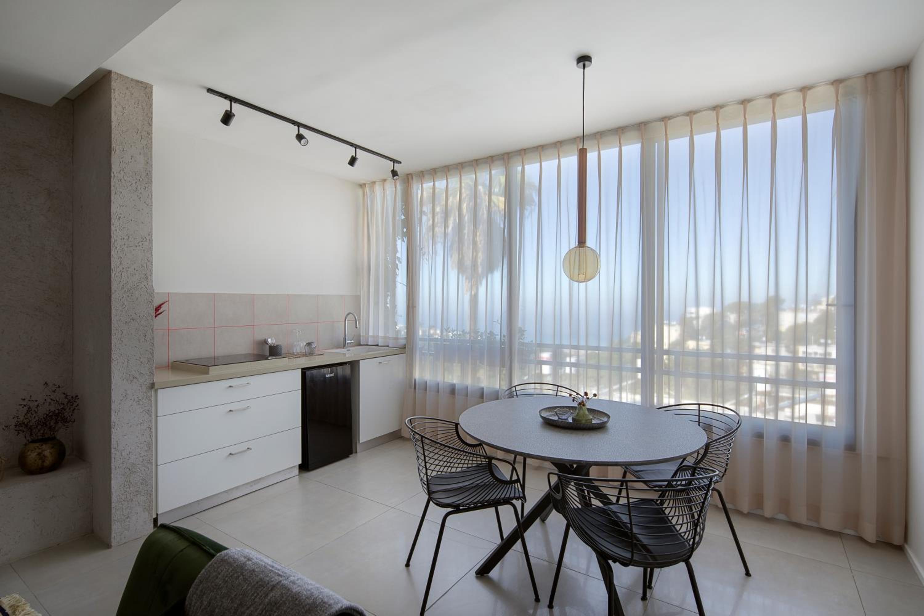 Deluxe Suite with Sea View