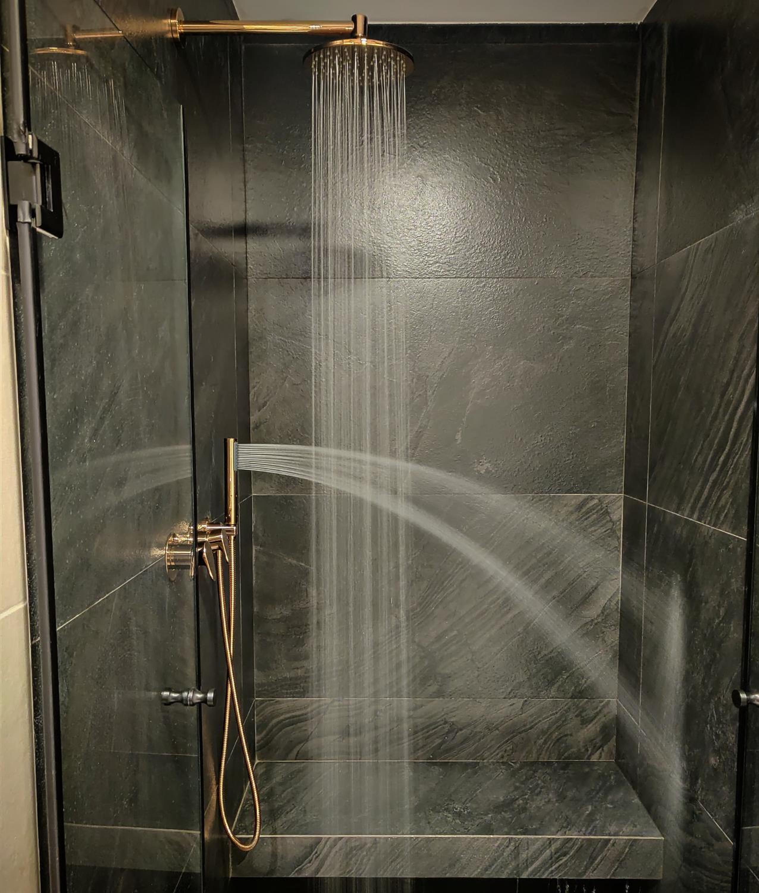 Deluxe Suite with Sea View