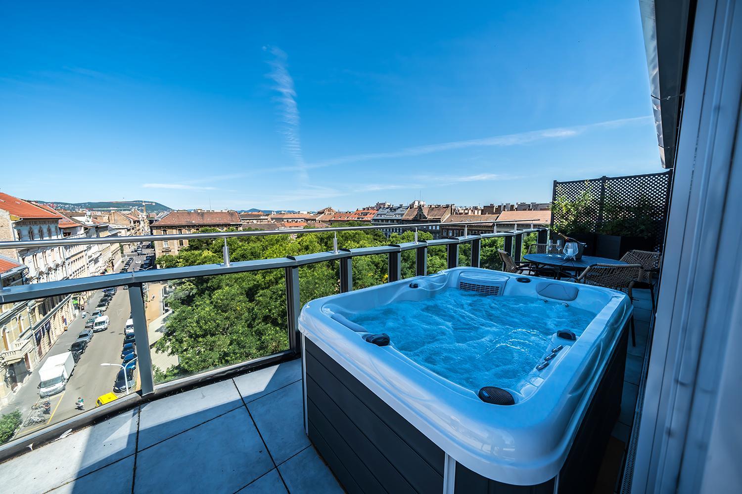 Corner Suite with Terrace