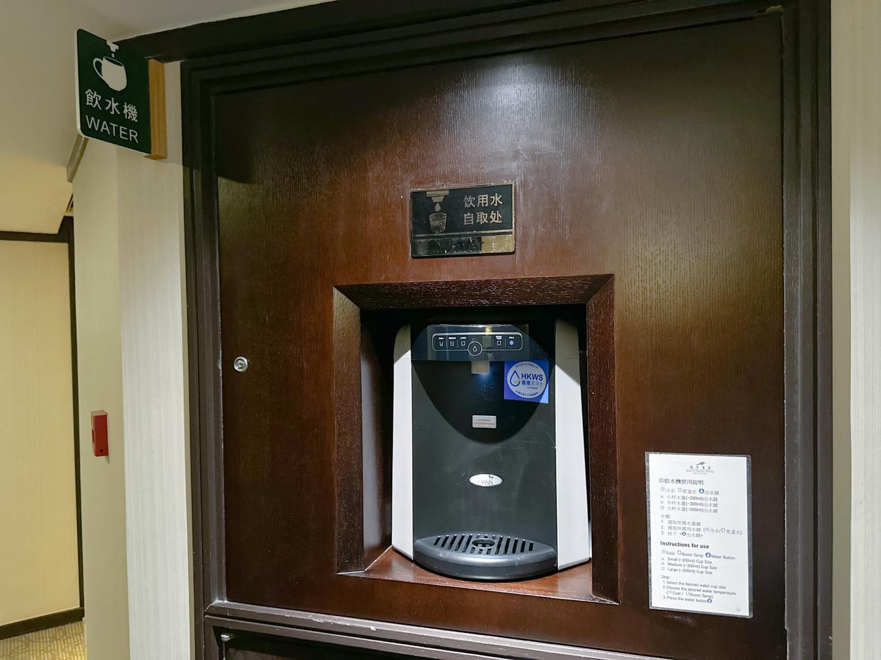 Standard Studio - King Bed with open area