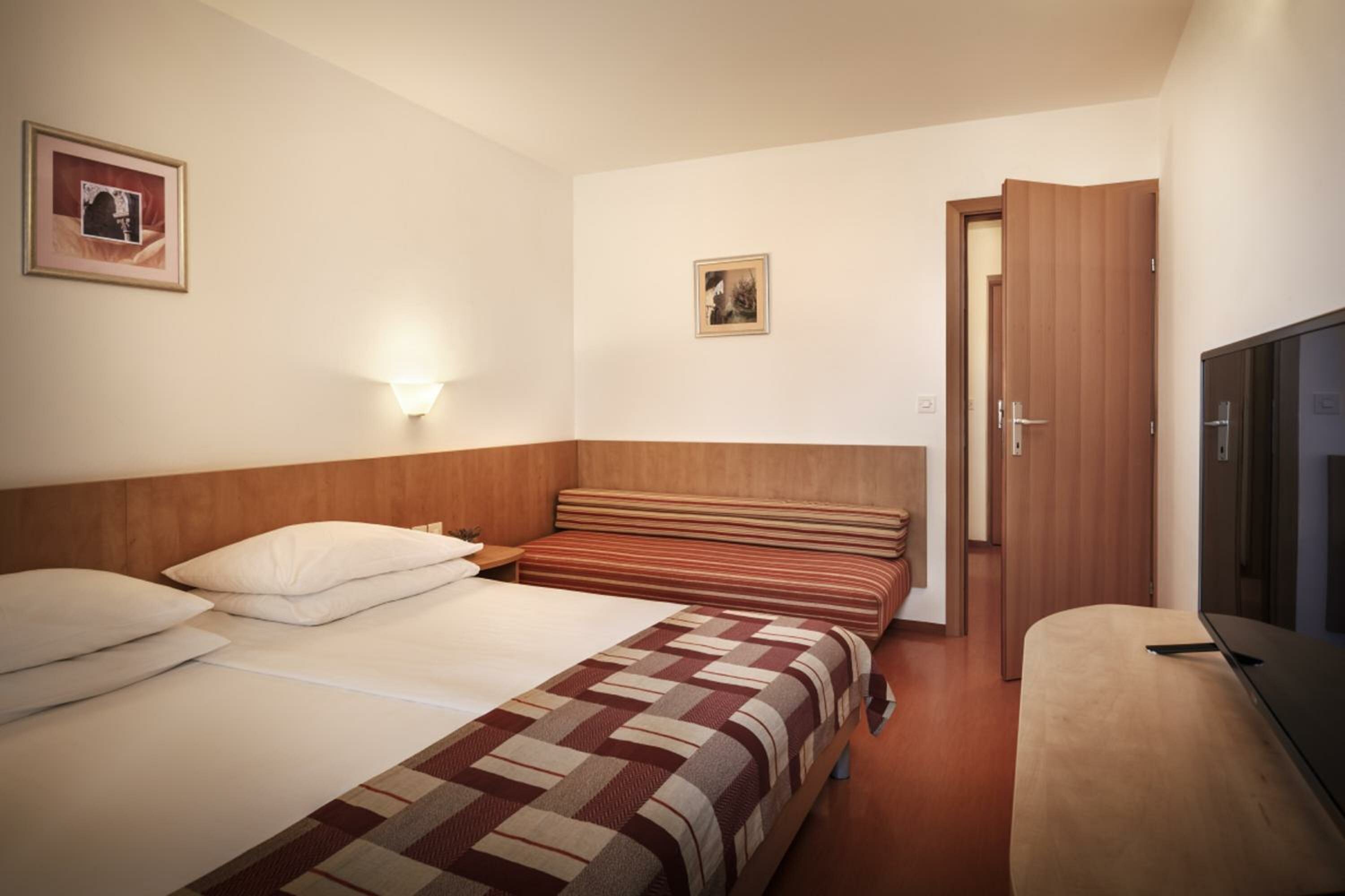 Room for 2+1 - Veli Mel Hotel