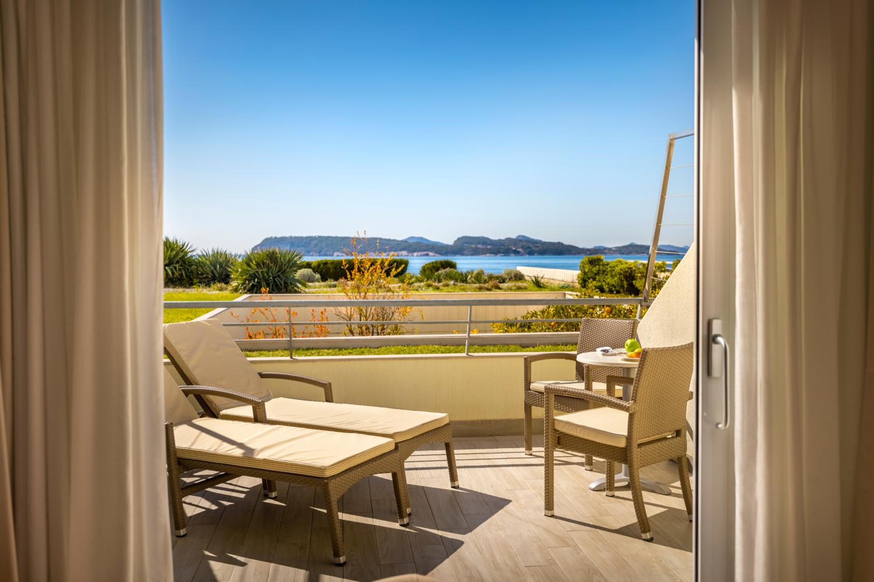 Room for 2+1 Seaview