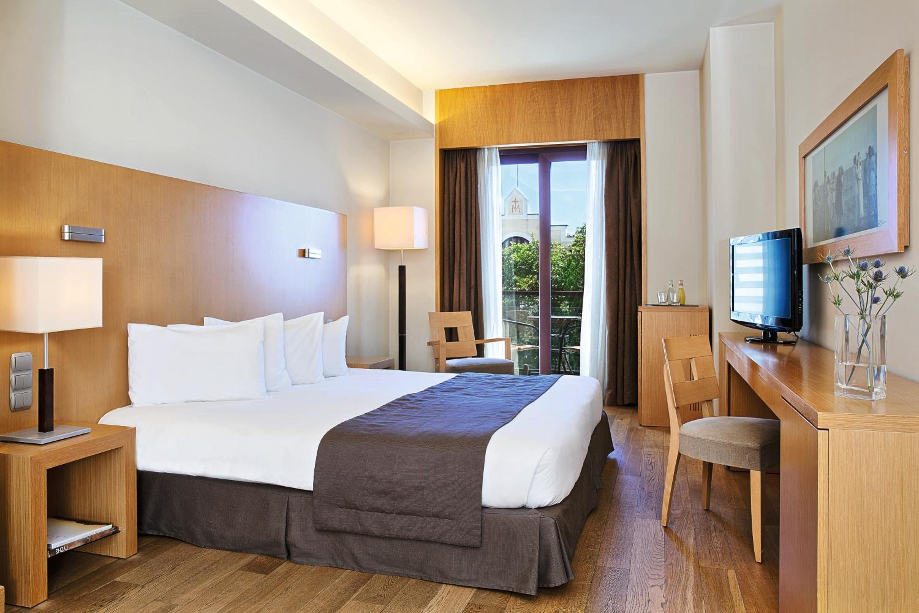 Standard Double Room Mobility Accessible