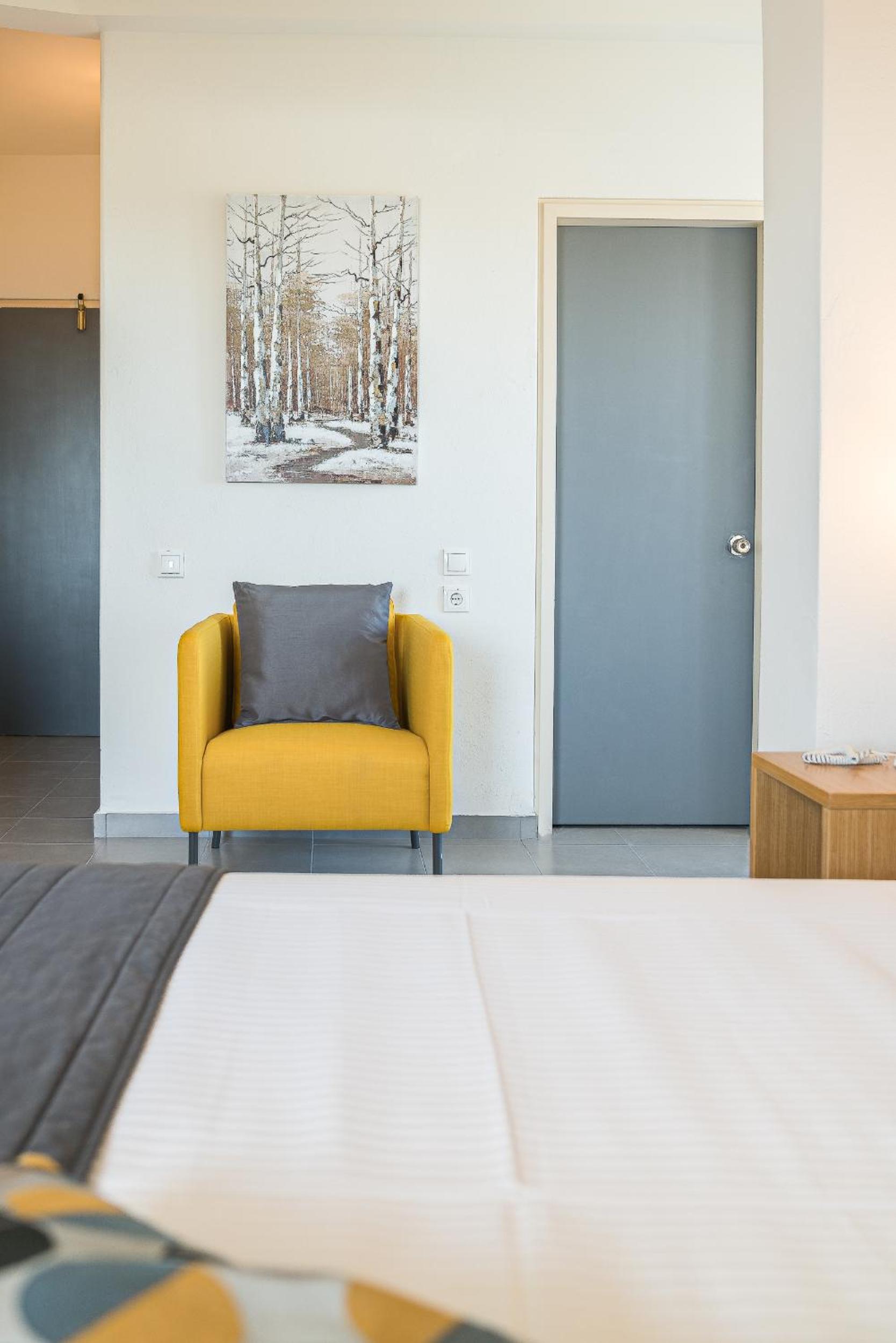 Classic Room Lower Floor - City View