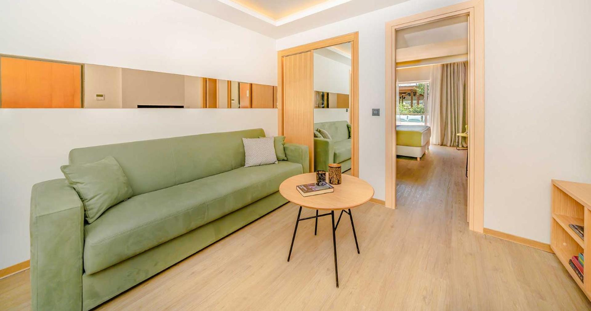 Family Bungalow with Private Pool