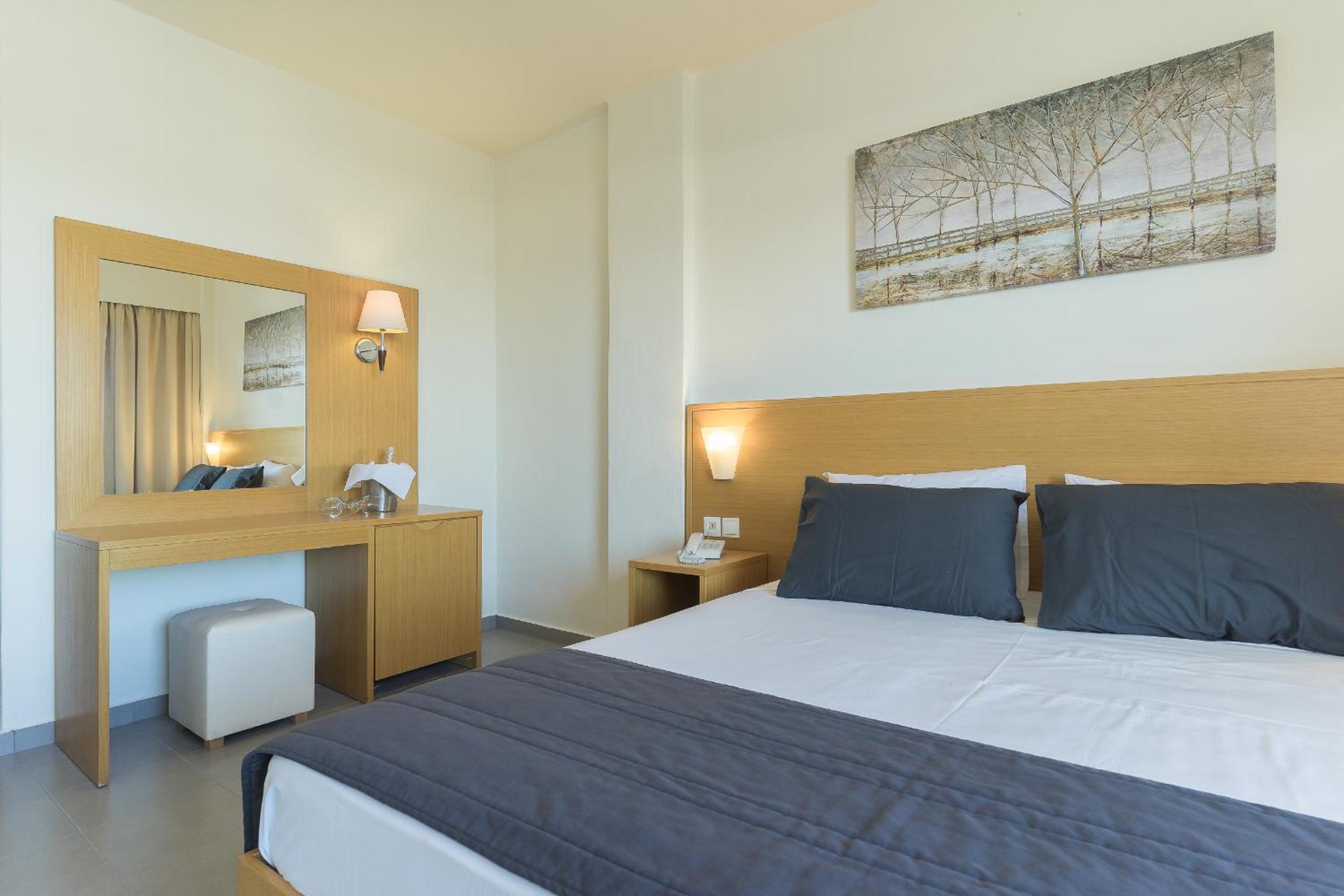 Standard Double Or Twin Room - Courtyard View