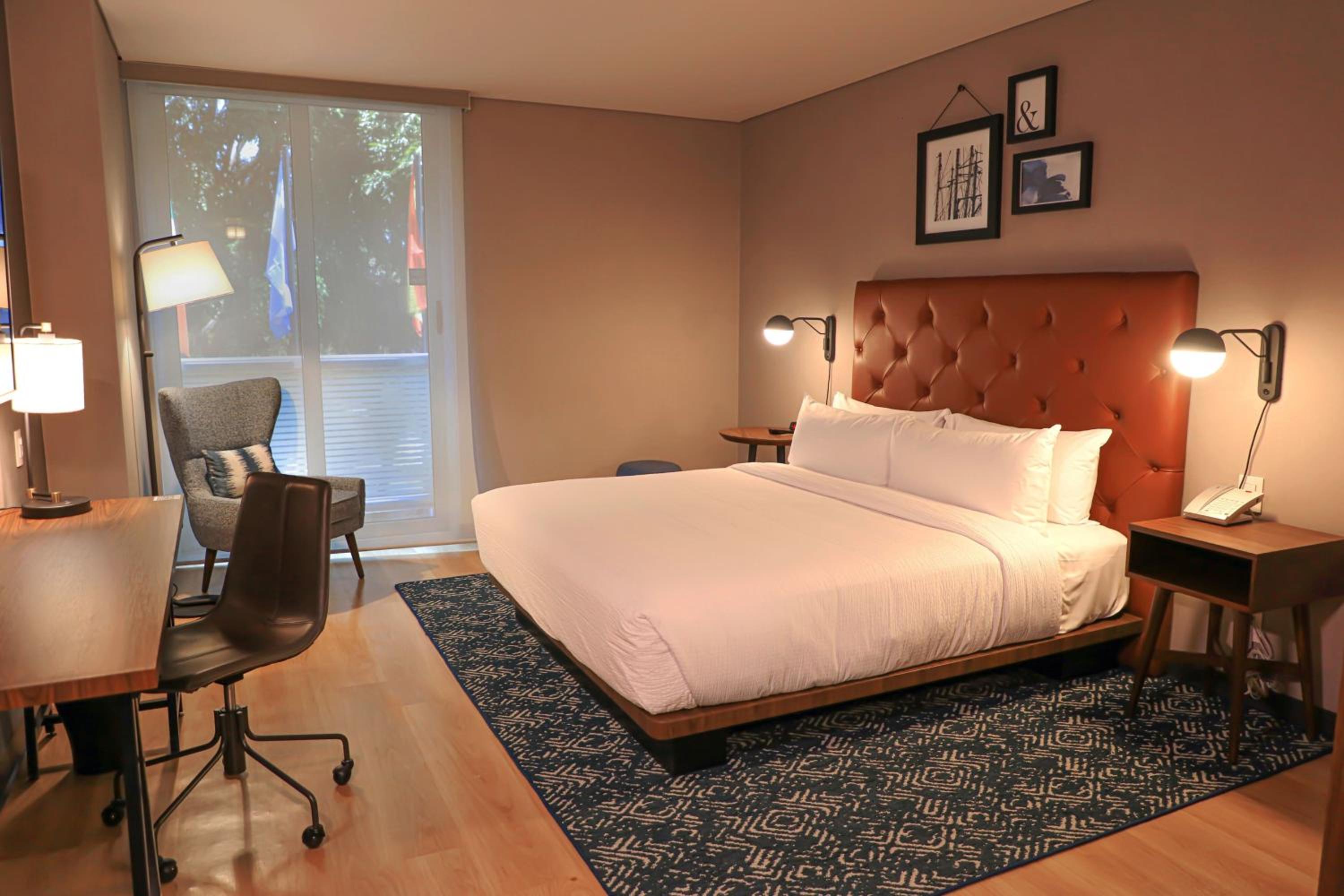 Standard King Room