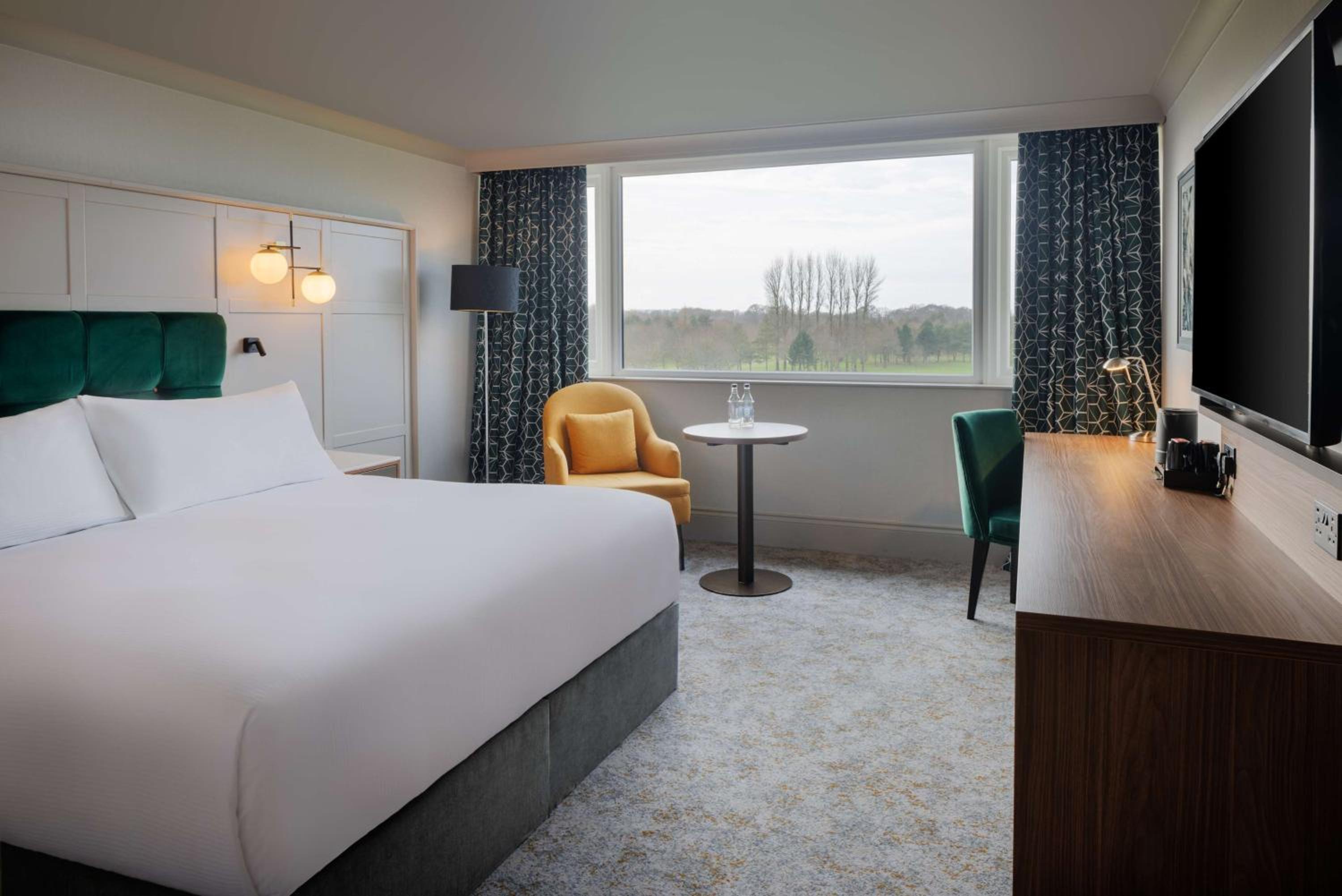 King Deluxe Room with Golf View