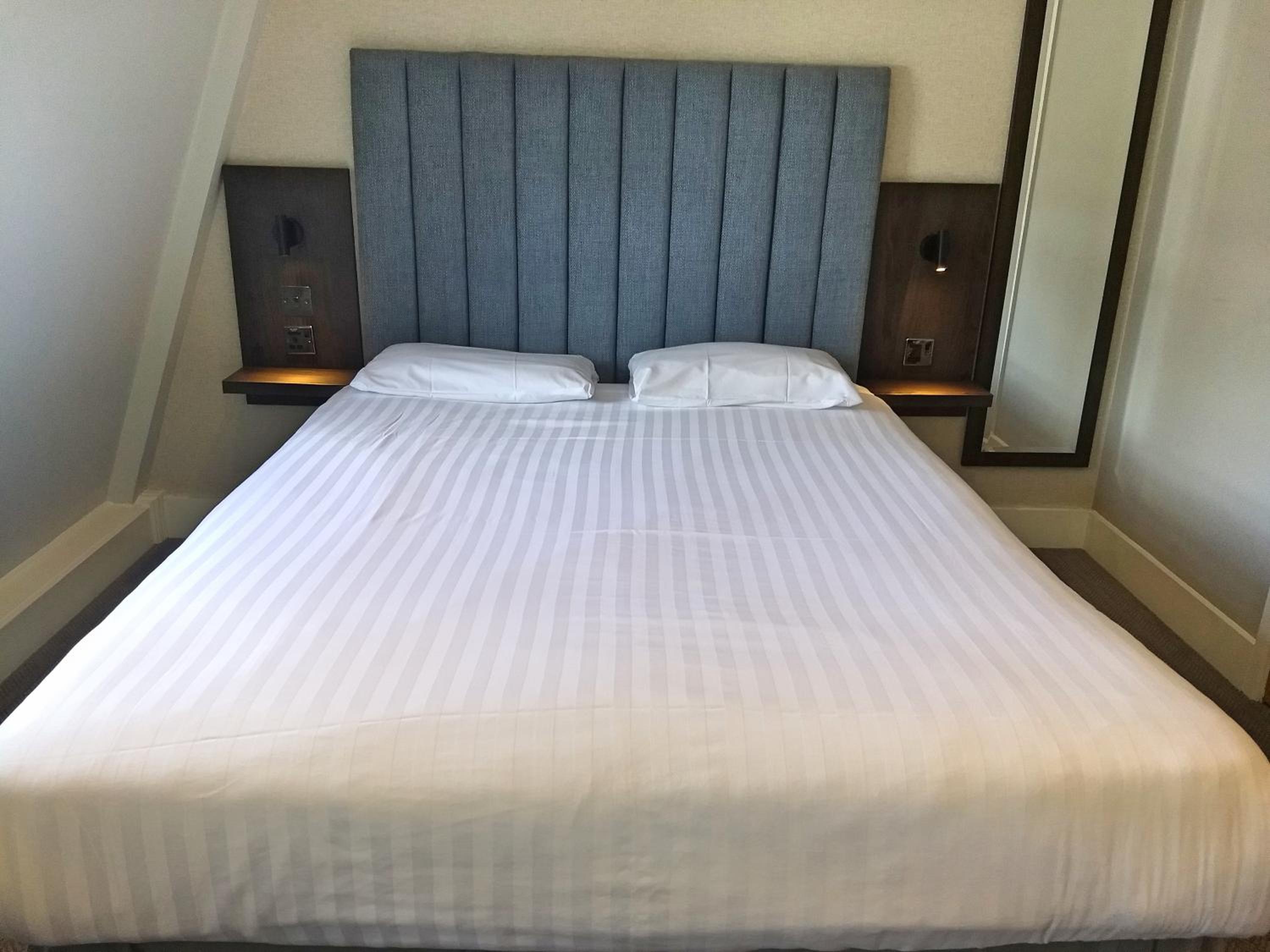 Deluxe Queen Room with Two Queen Beds