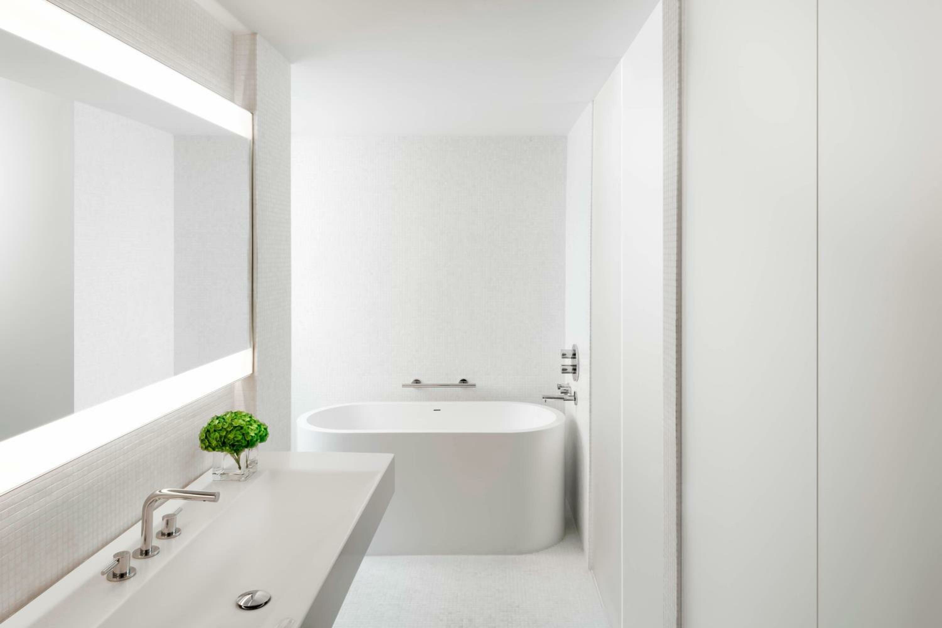 Berners Suite, Suite, 1 King, Corner room