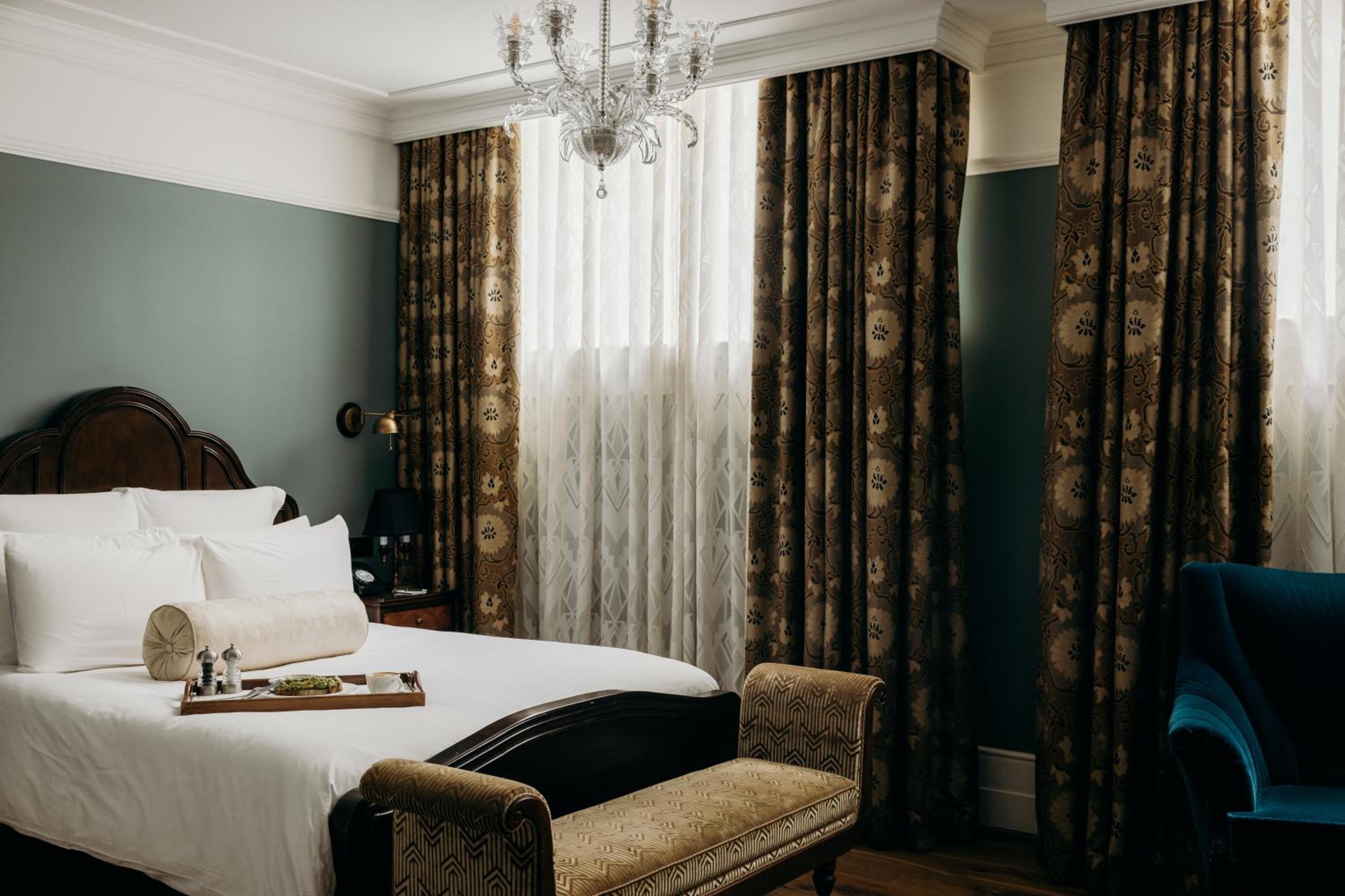 King Room - Medium