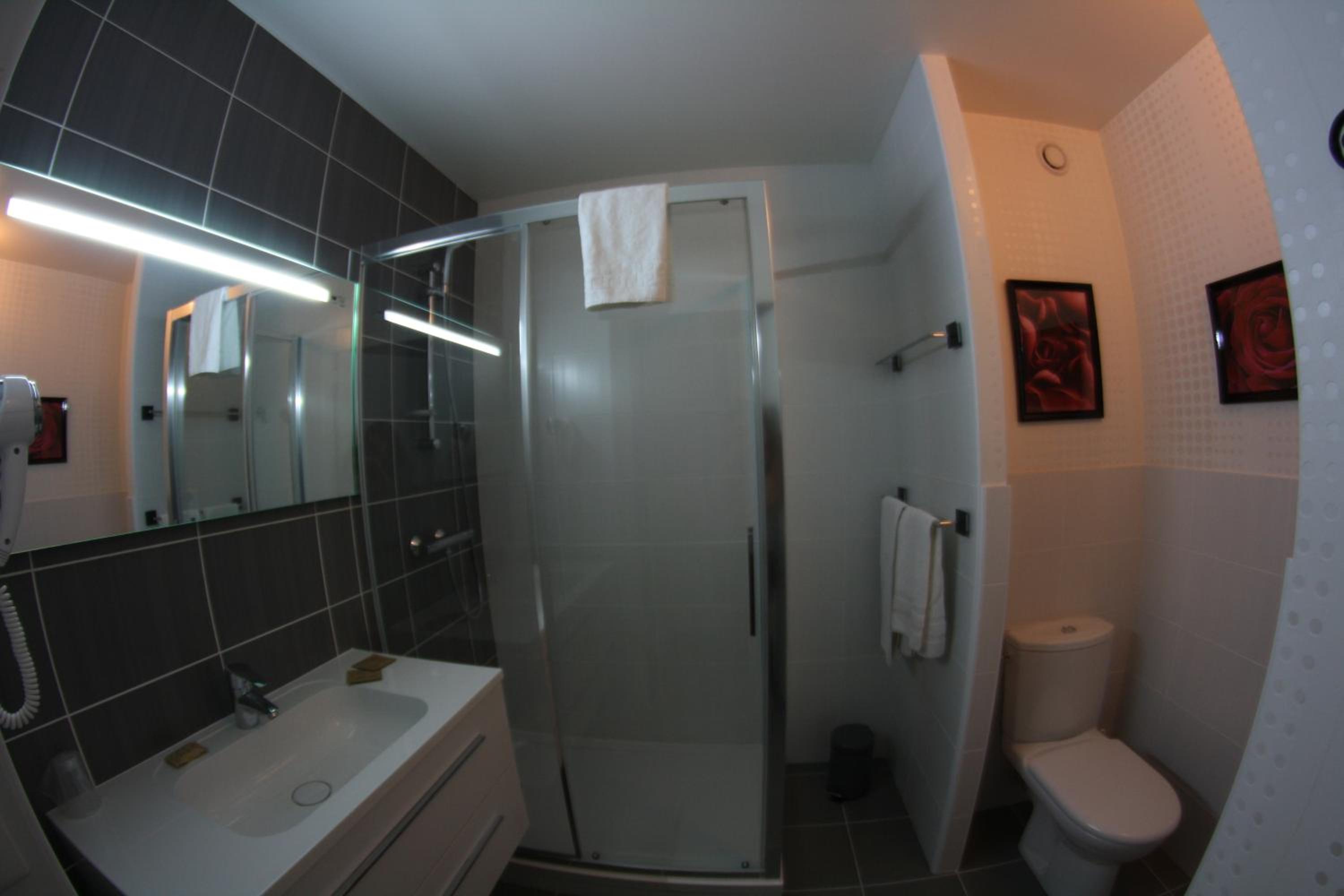 Standard Double Room with Shower
