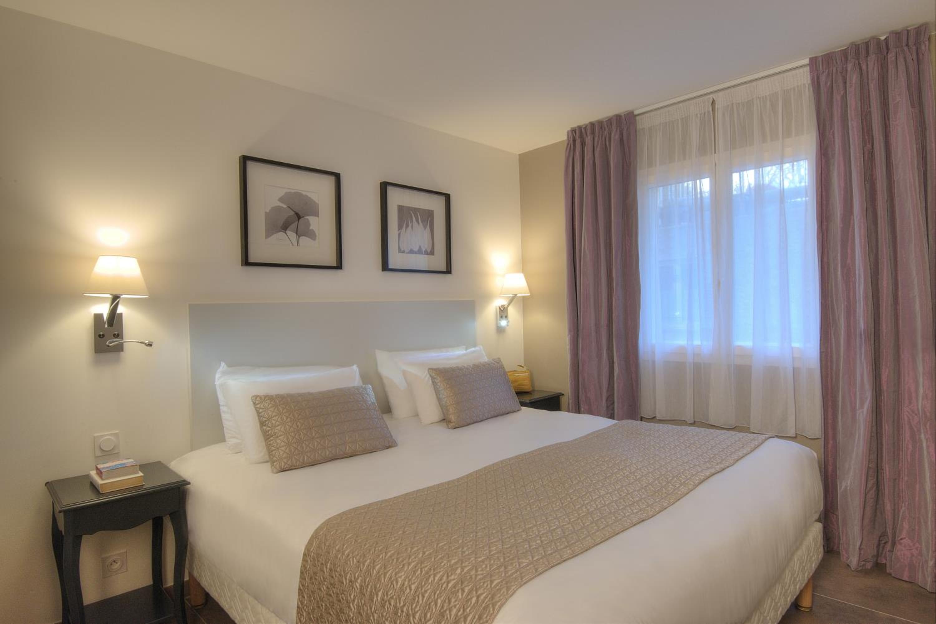 Budget Family Room (2 Adults + 2 Children) - Free Spa Access