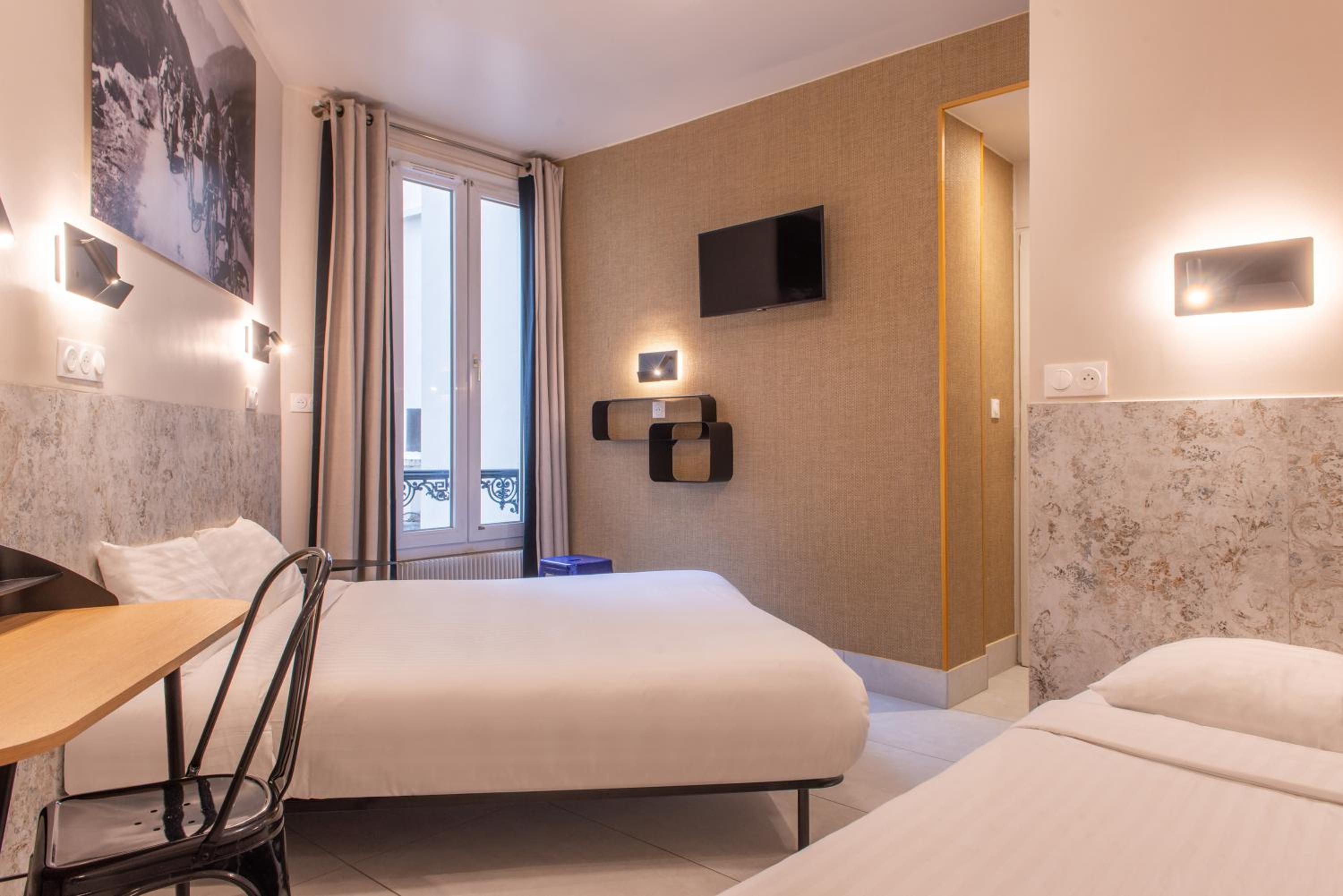 Triple Room (2 Adults + 1 Child)