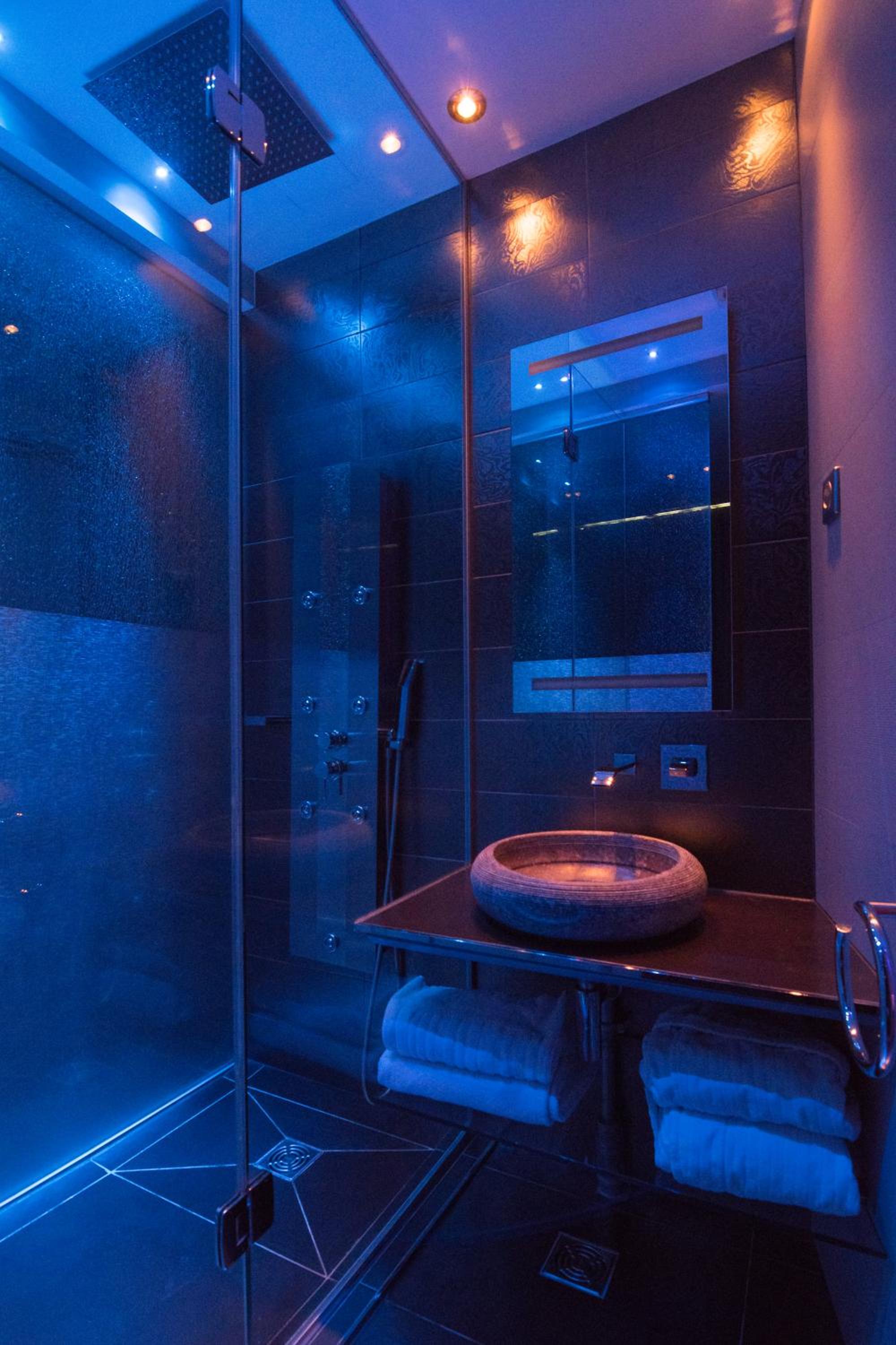 Double Room Tour Eiffel with Shower