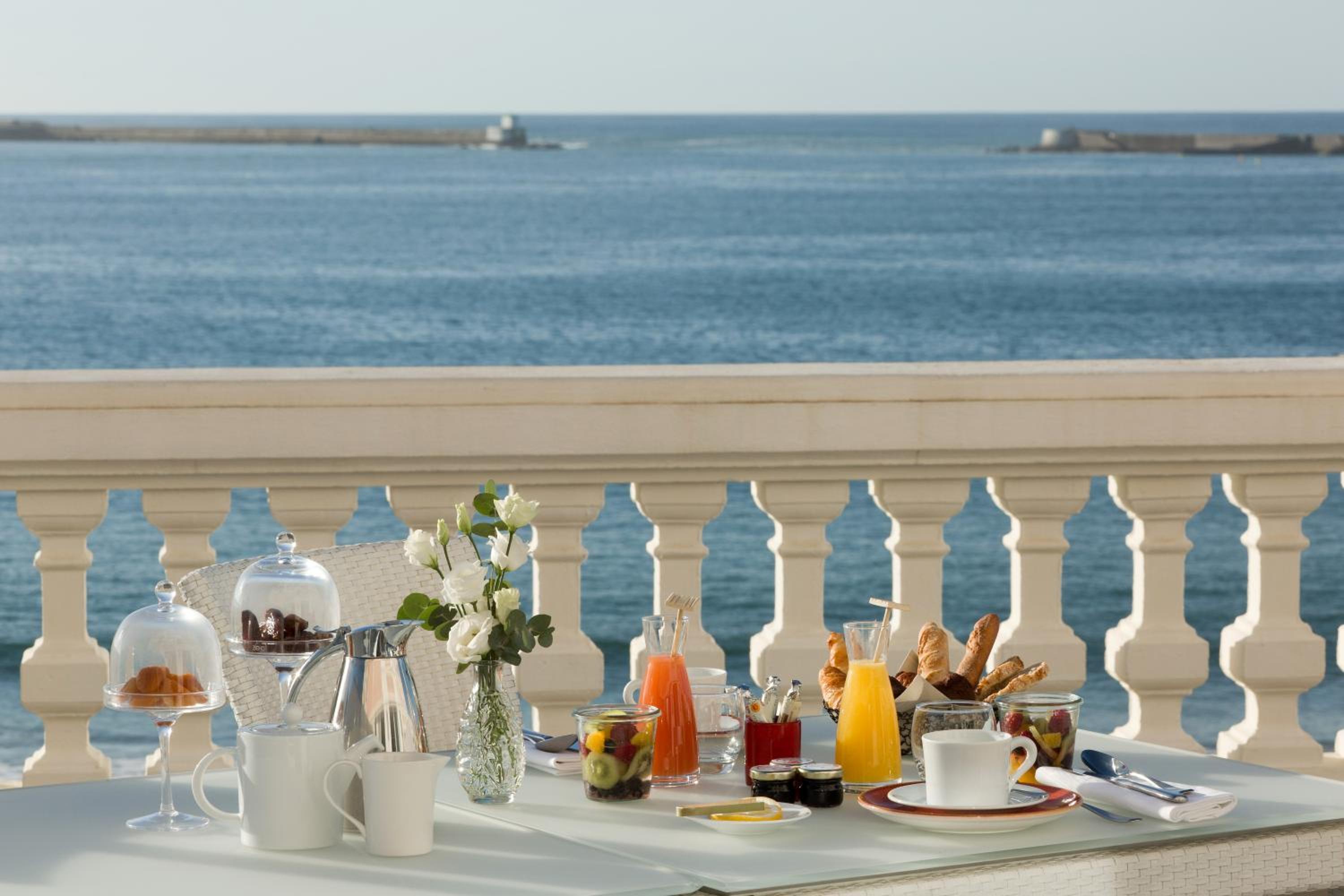 Junior Suite with Terrace - Free Spa Access