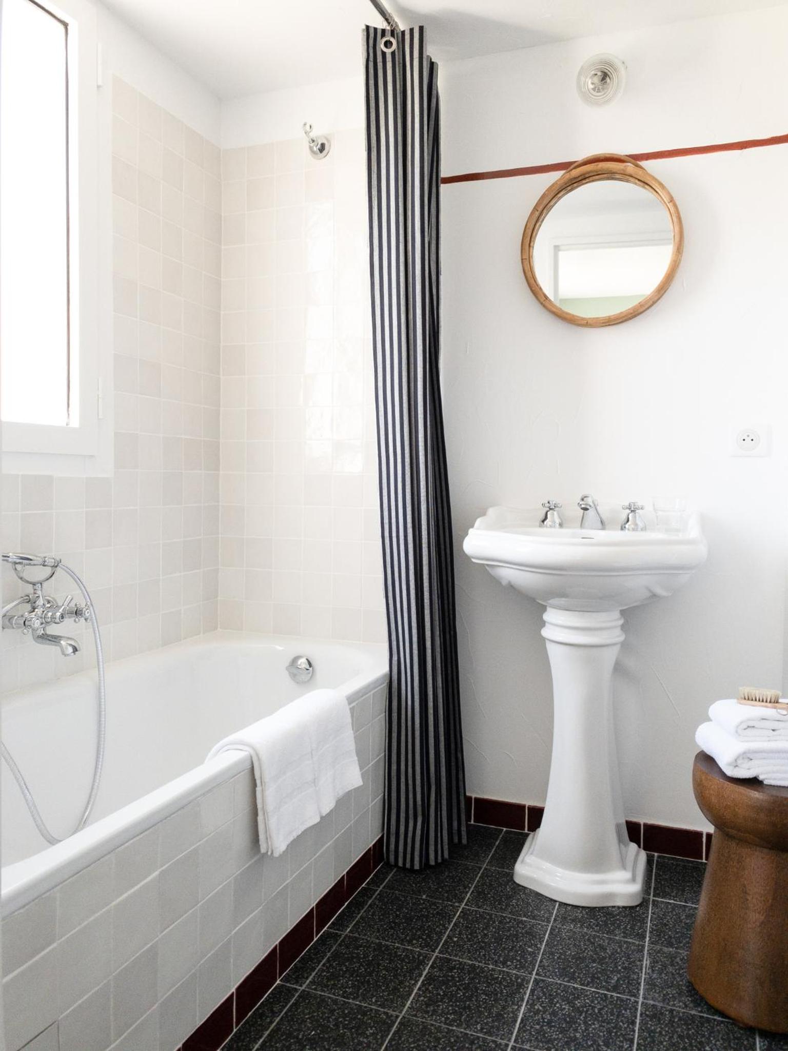 Double or Twin Room Comfort