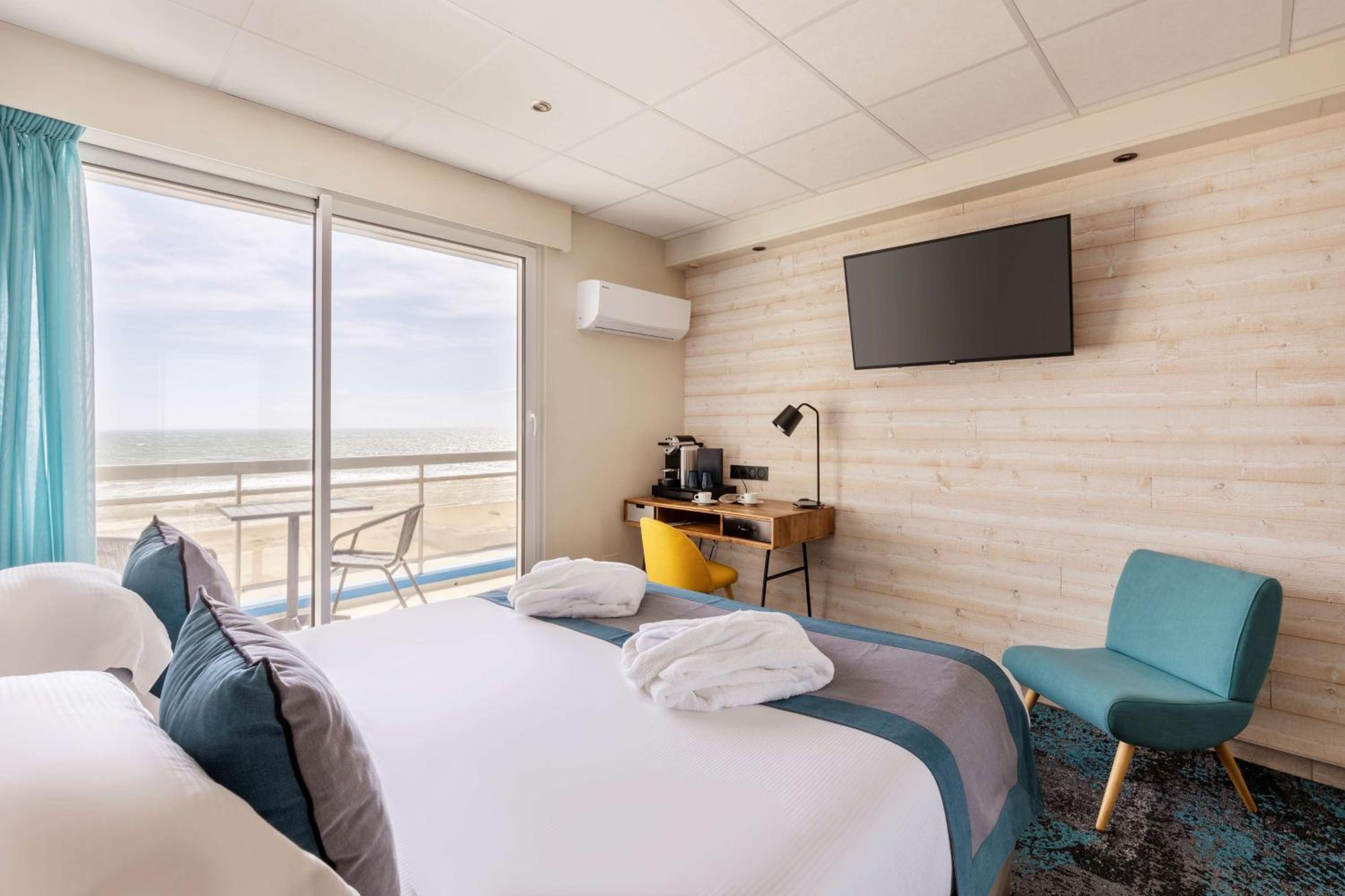 Superior Room with Sea View
