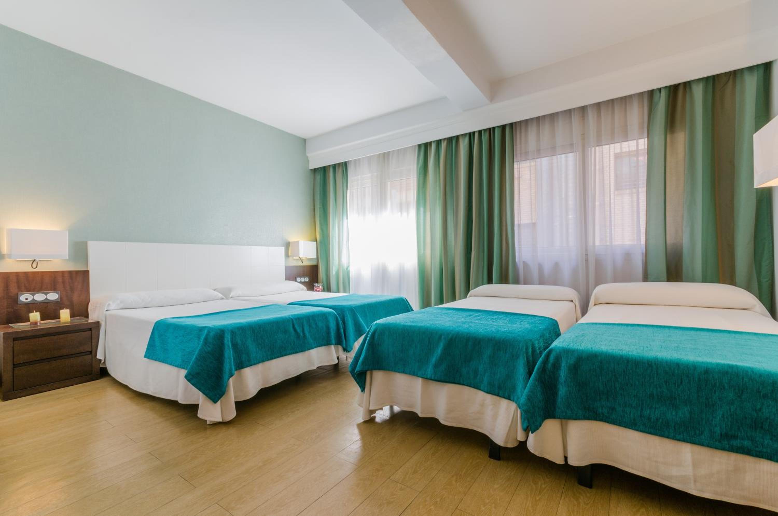 Double Room with 2 Extra Beds