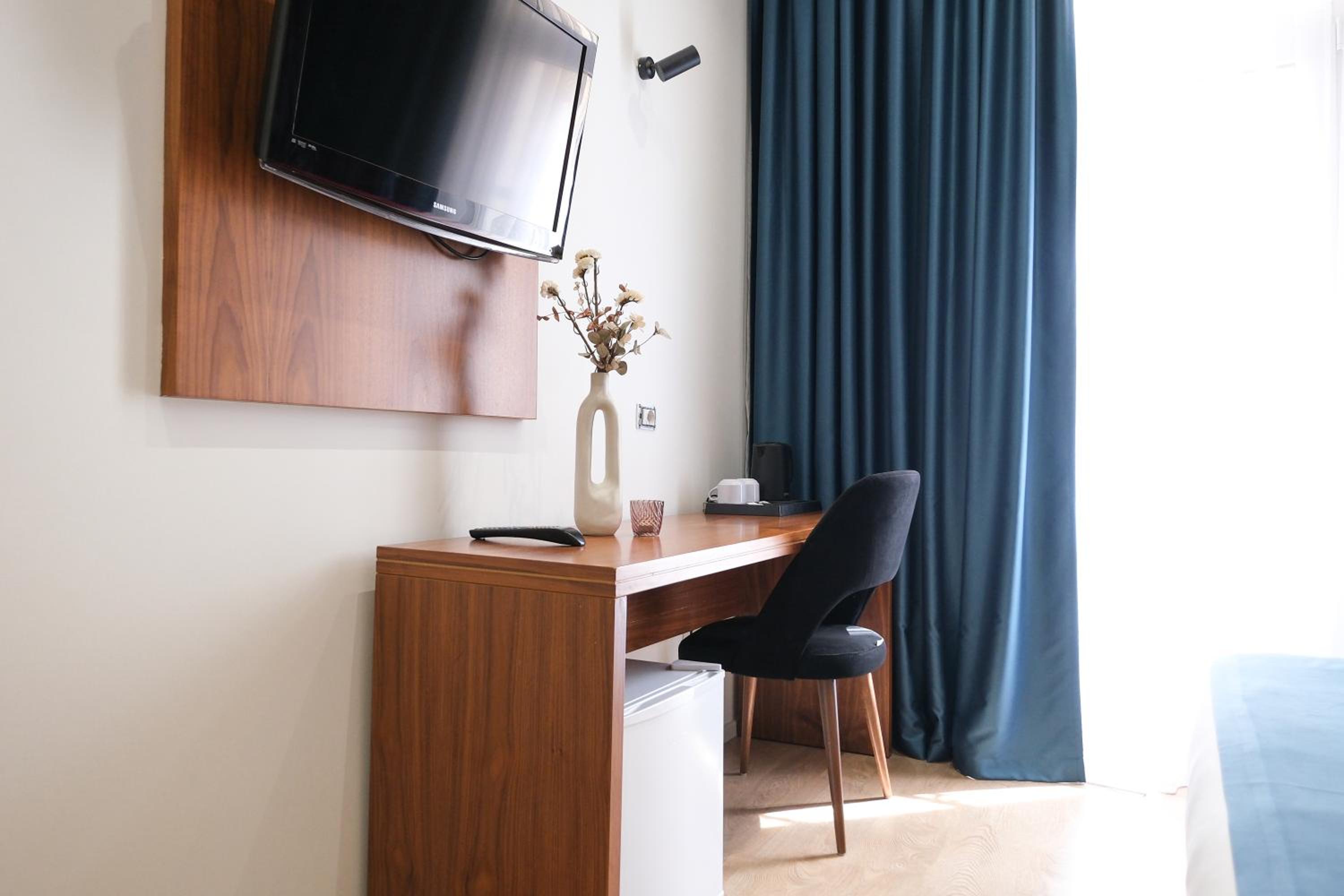 Superior Family Room