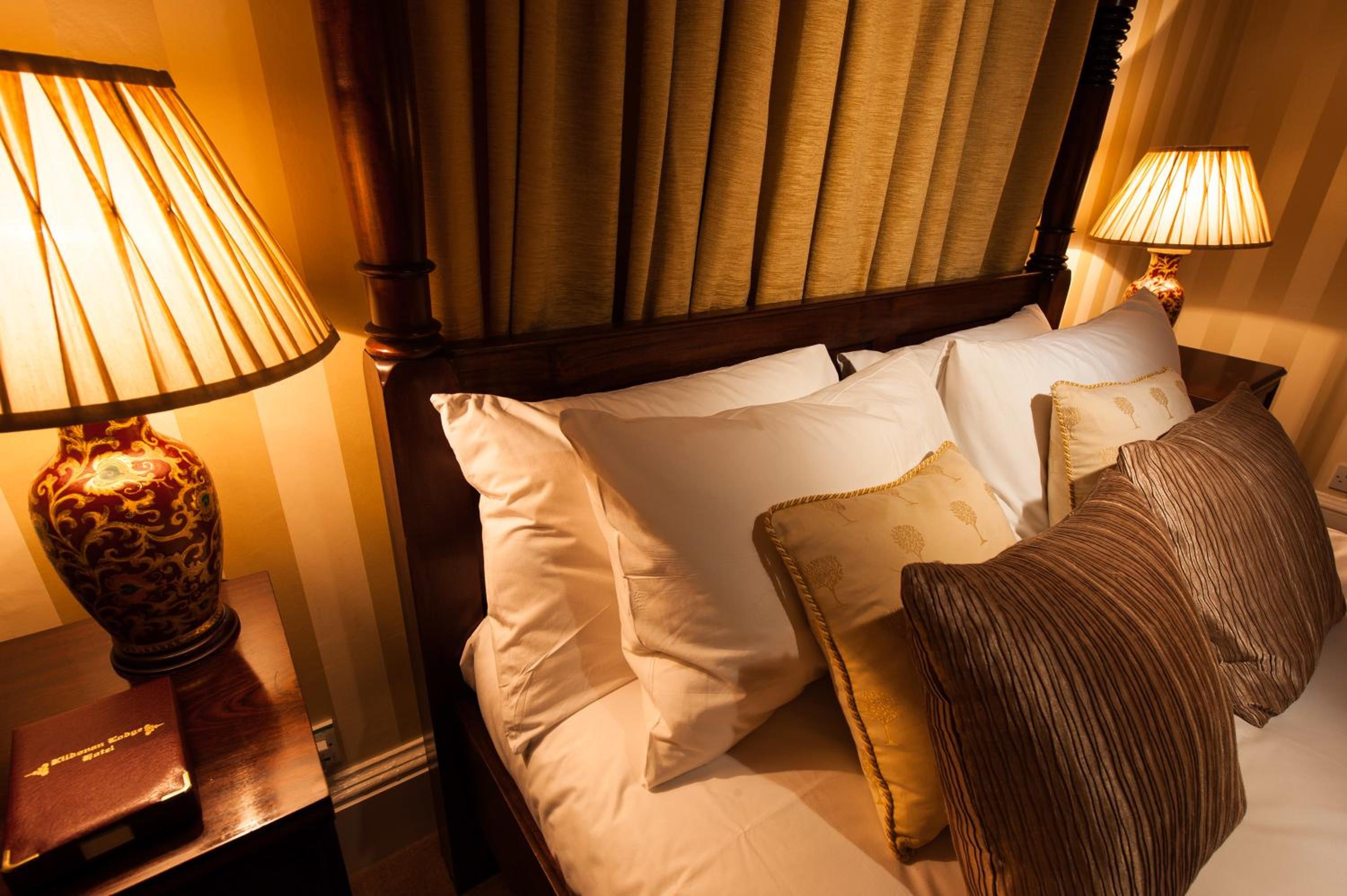 Superior Four-Poster Room