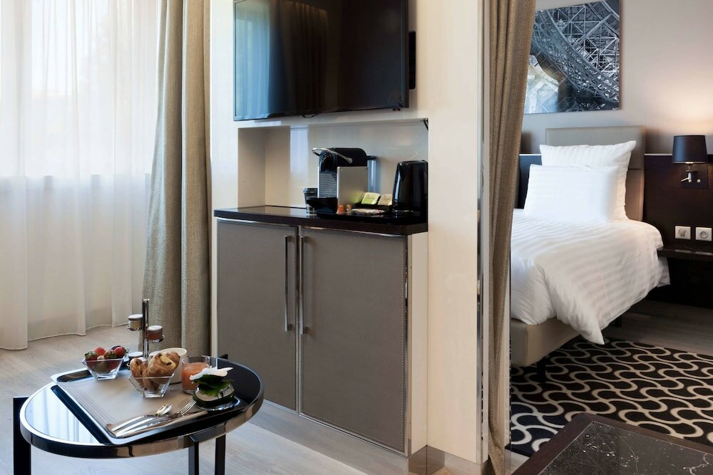 Junior Suite, 1 King Bed